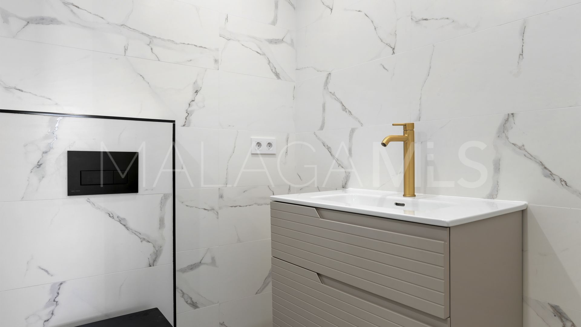 3 bedrooms apartment for sale in Nueva Andalucia