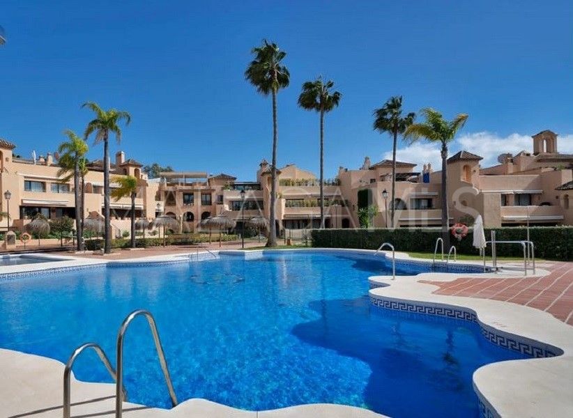 Takvåning for sale in Atalaya Golf
