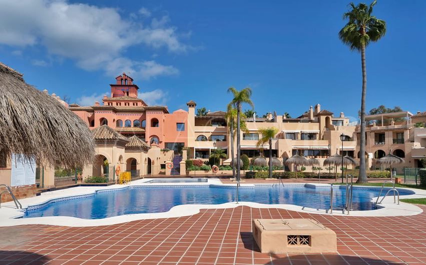Takvåning for sale in Atalaya Golf