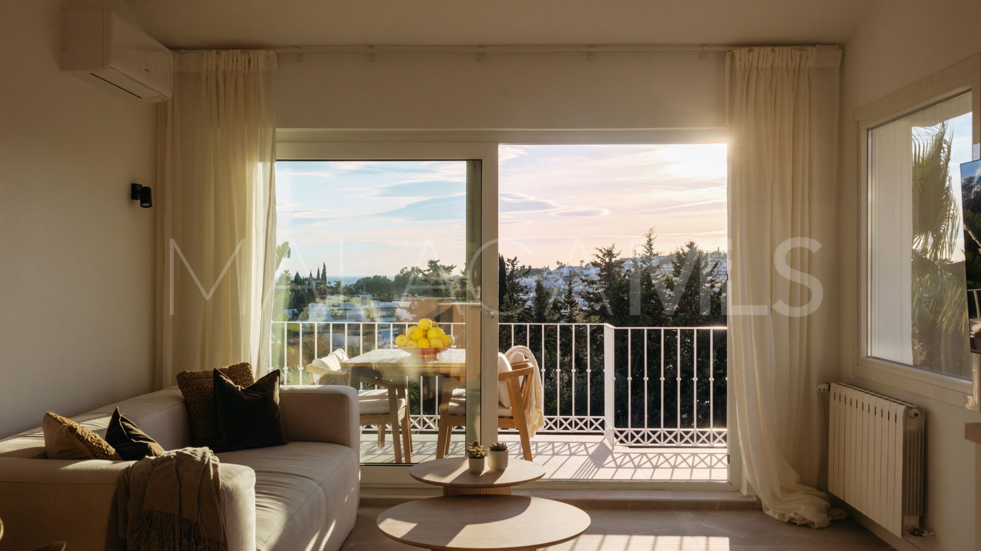 Adosado for sale with 2 bedrooms in Atalaya Golf