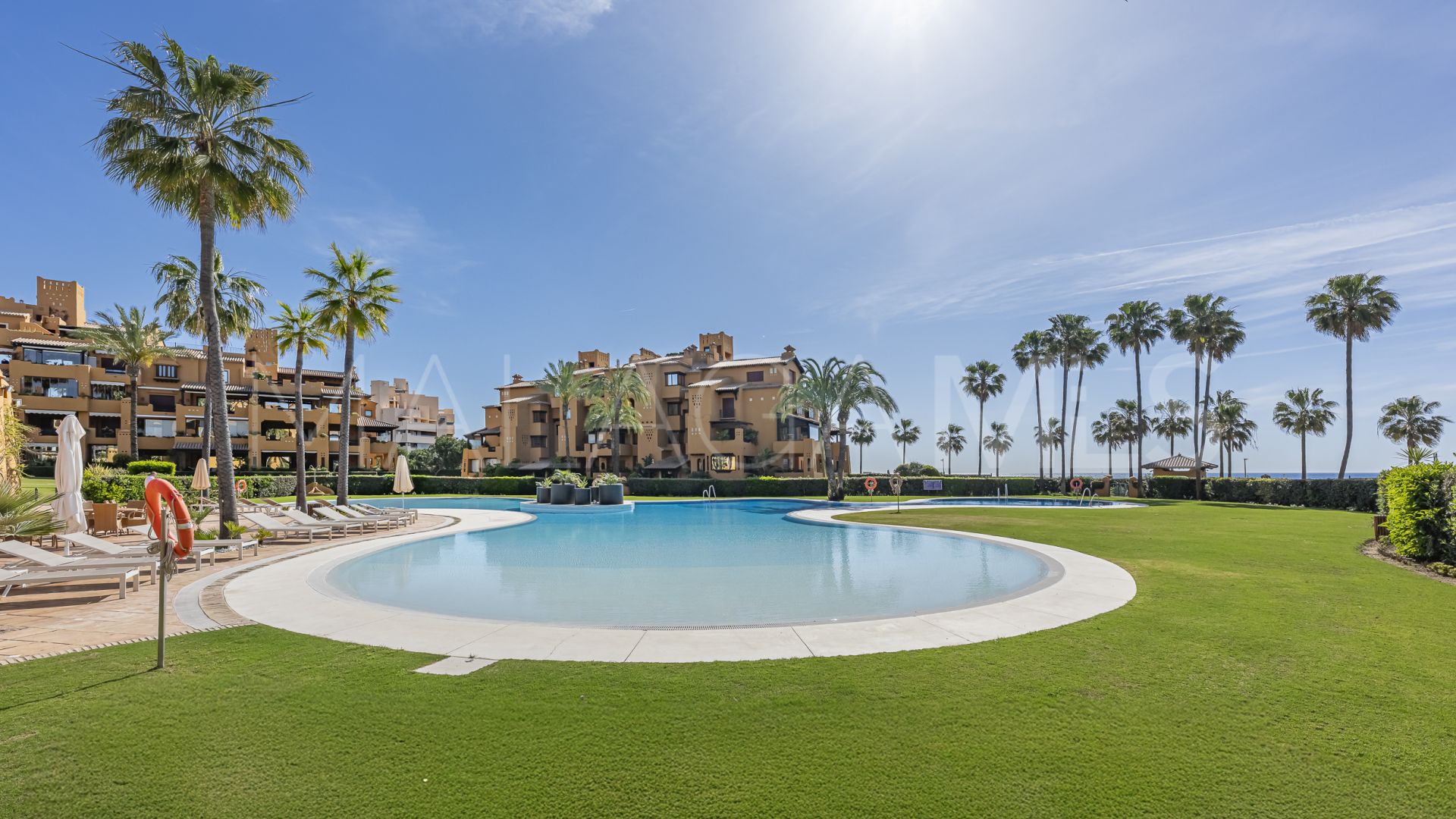 Wohnung for sale in Beach Side New Golden Mile