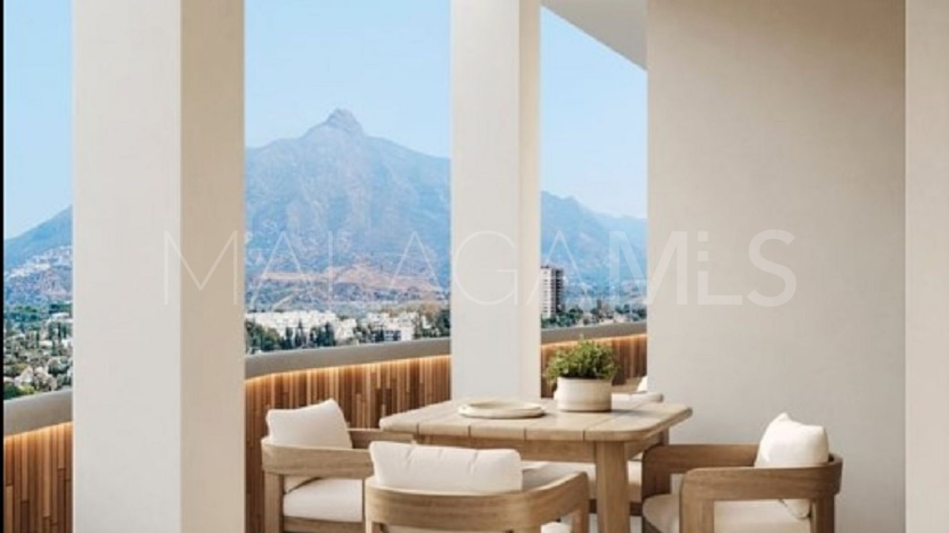 Takvåning for sale in Nueva Andalucia