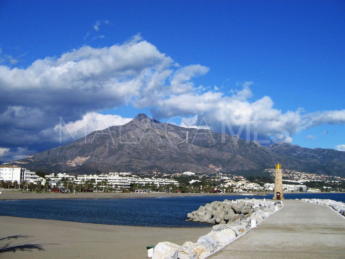 For sale apartment with 2 bedrooms in Las Brisas