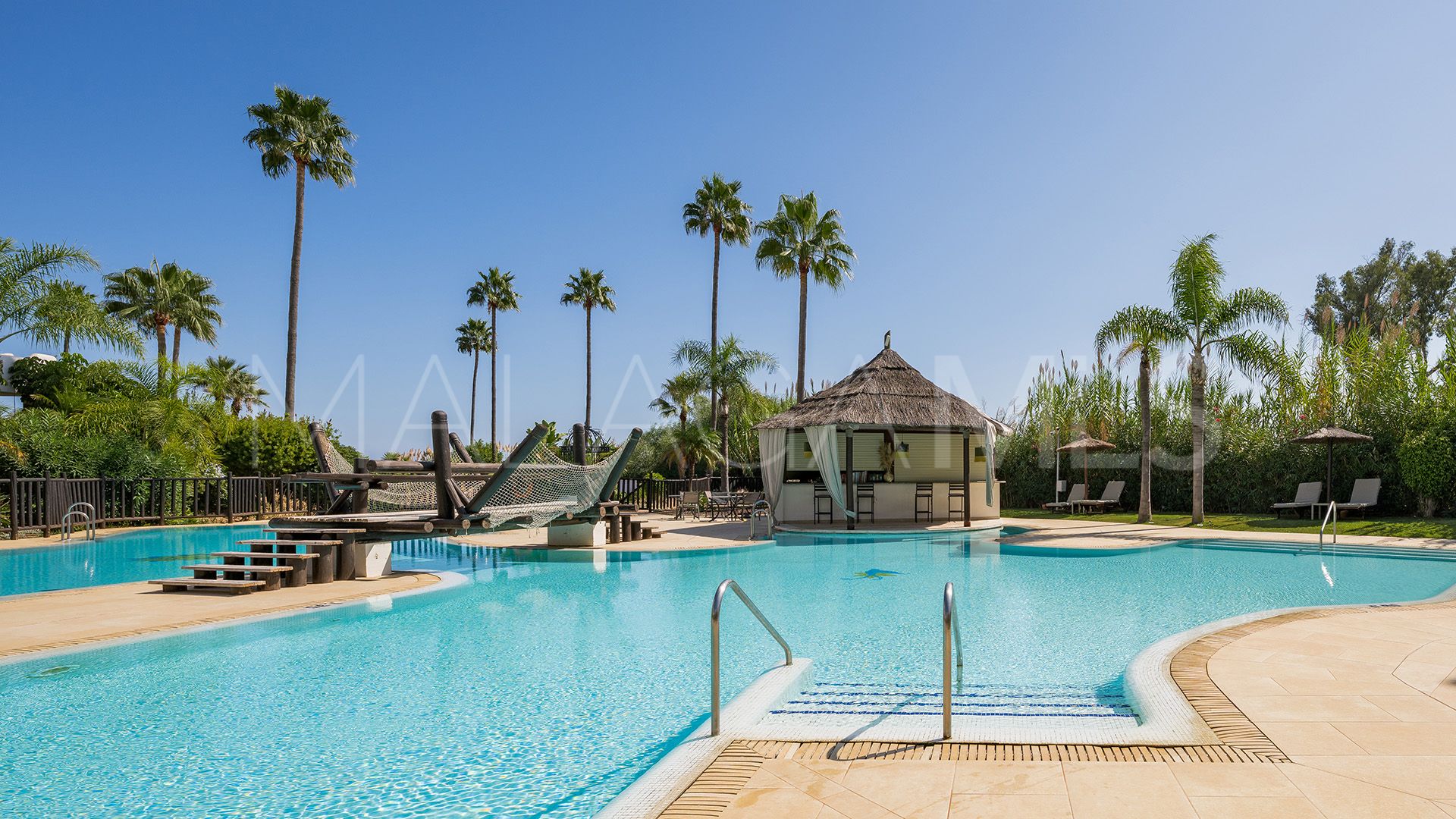 For sale 3 bedrooms apartment in Beach Side New Golden Mile