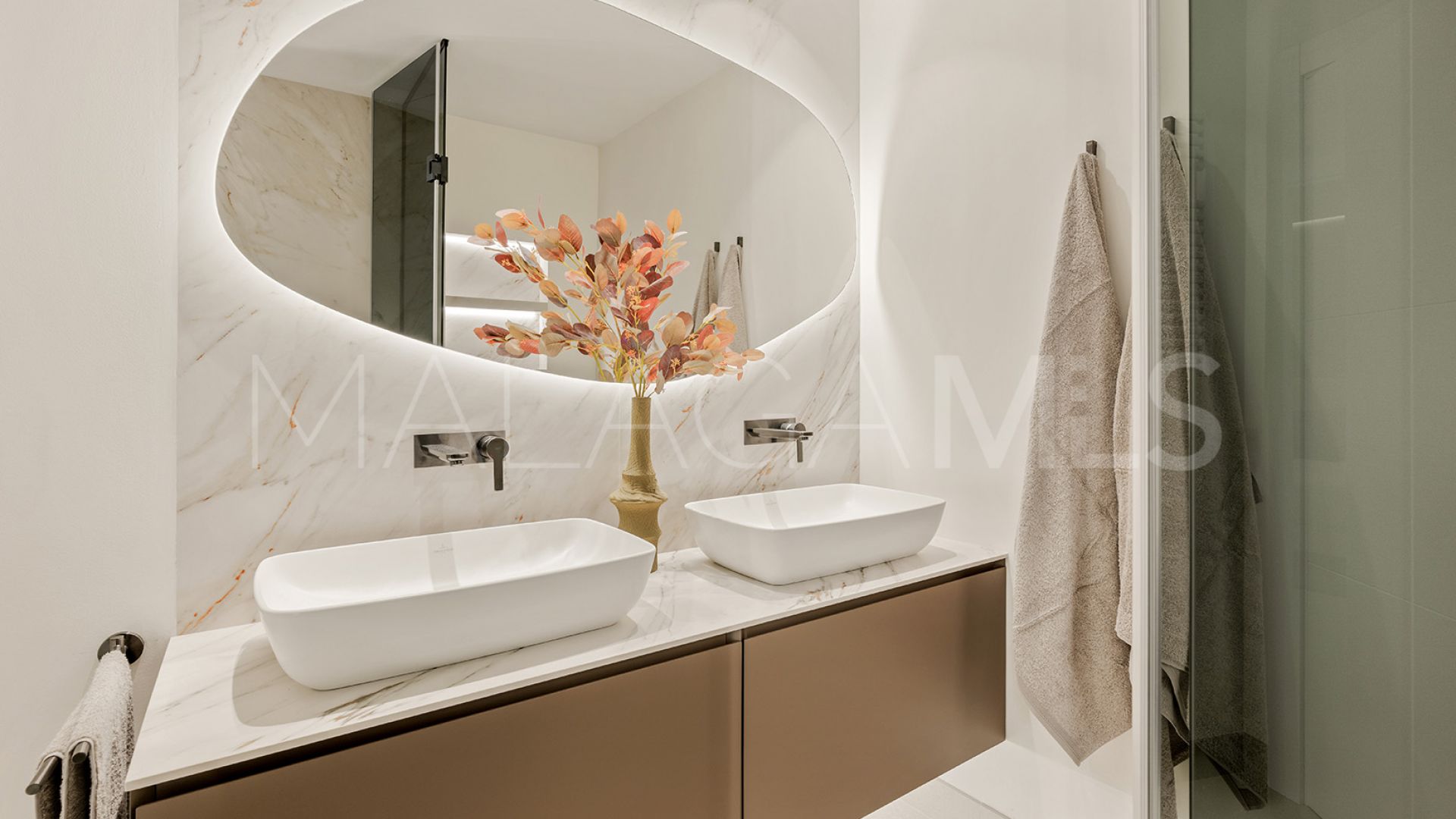 For sale 3 bedrooms apartment in Beach Side New Golden Mile