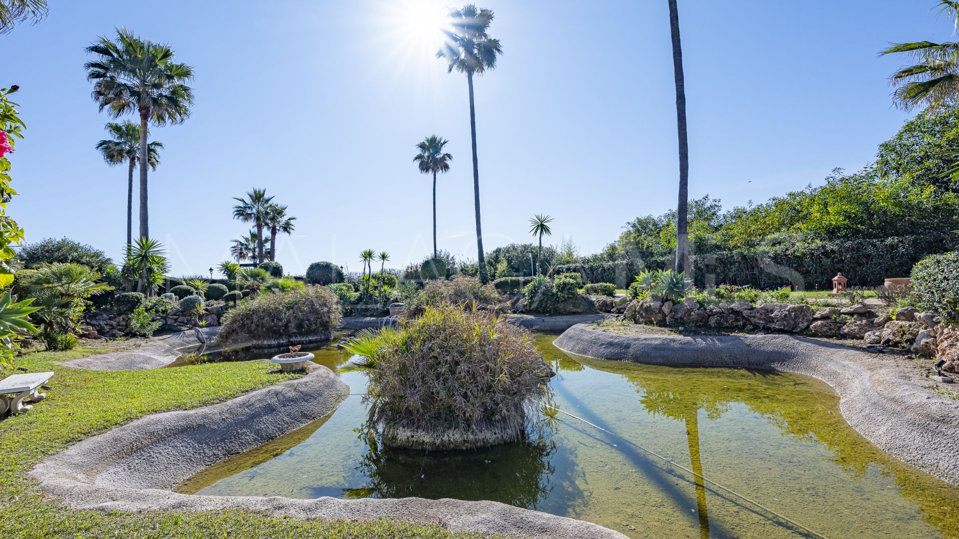 For sale apartment in Beach Side New Golden Mile with 3 bedrooms