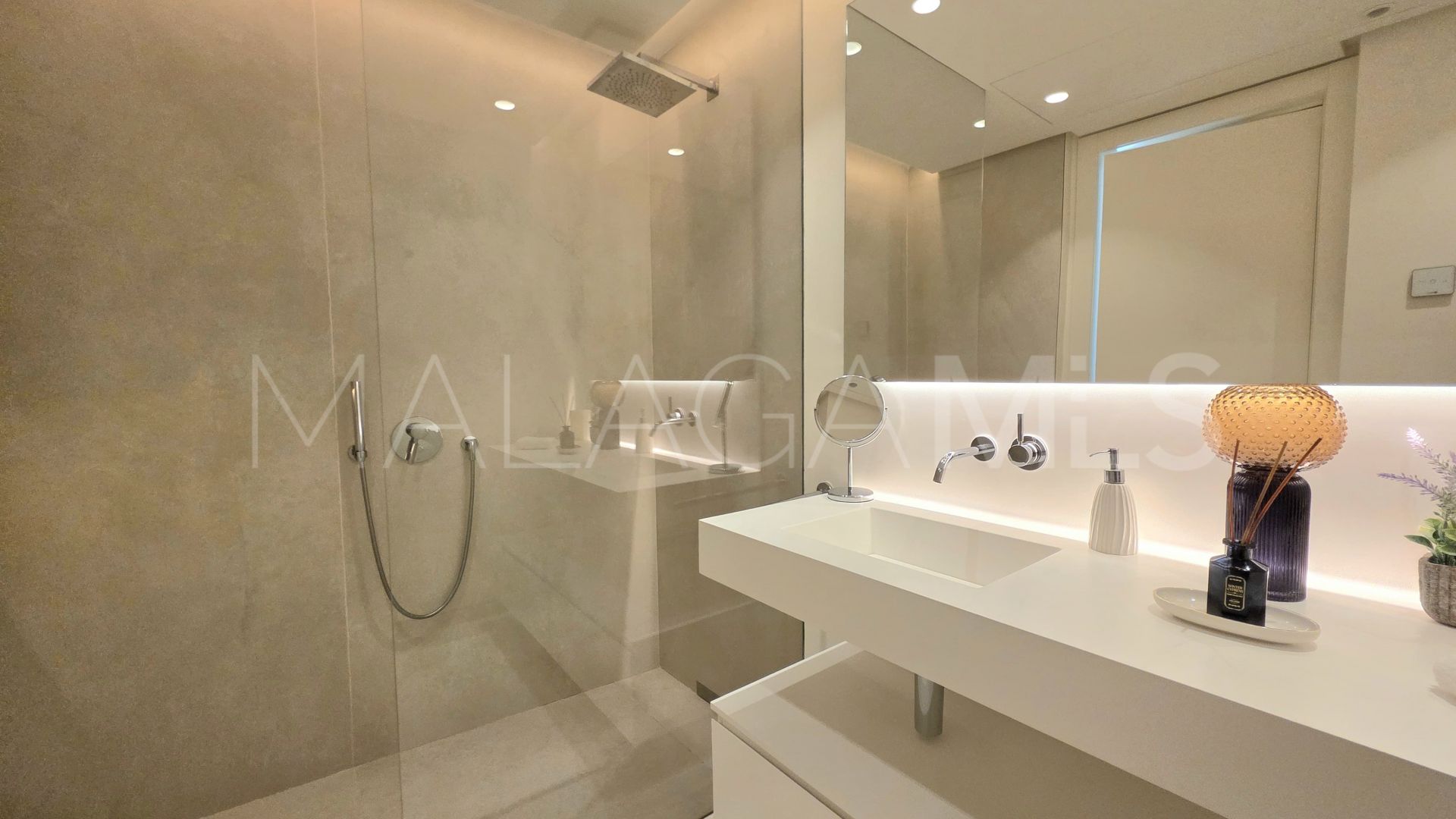 Buy 3 bedrooms apartment in Palo Alto