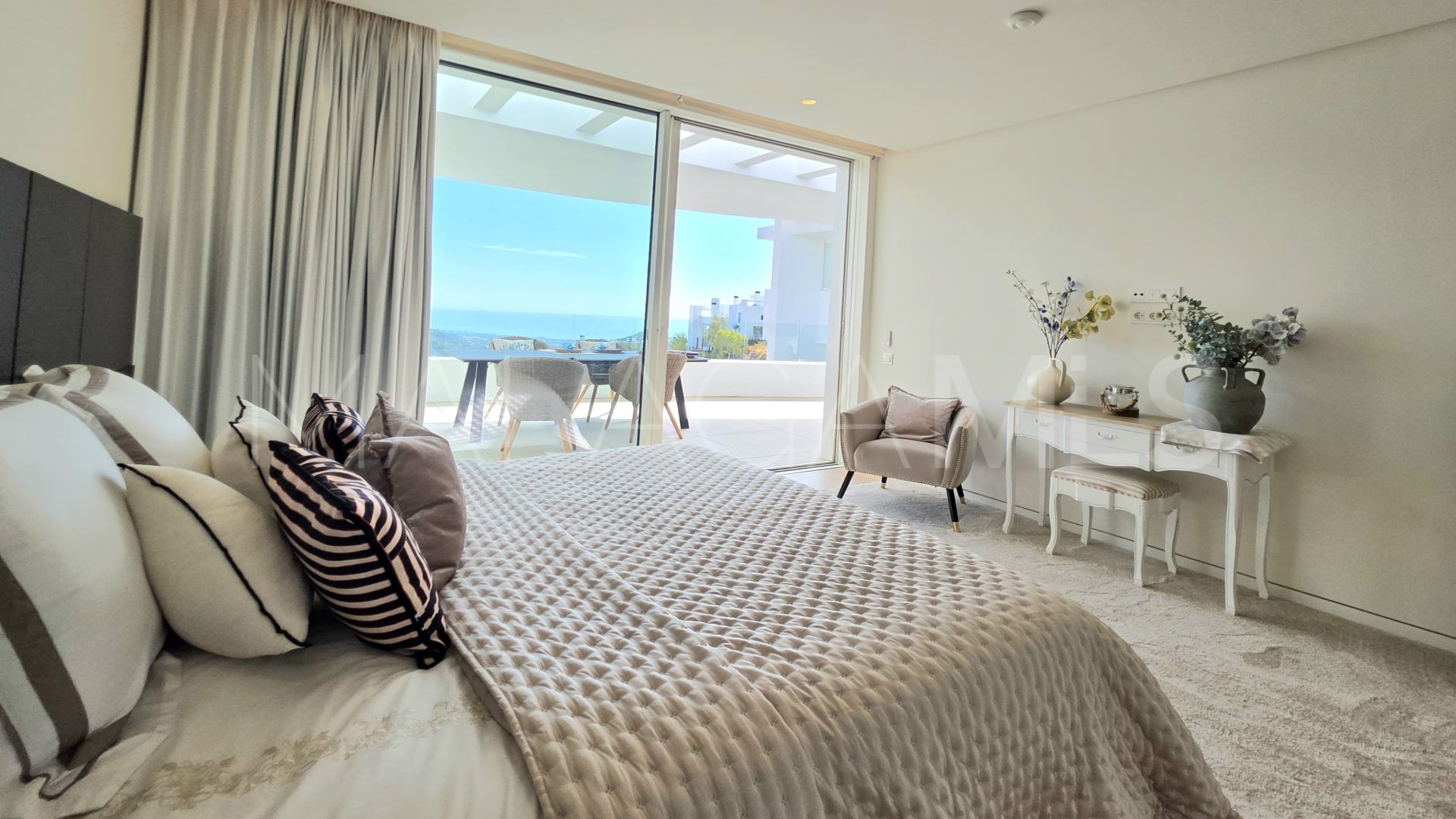 Buy 3 bedrooms apartment in Palo Alto