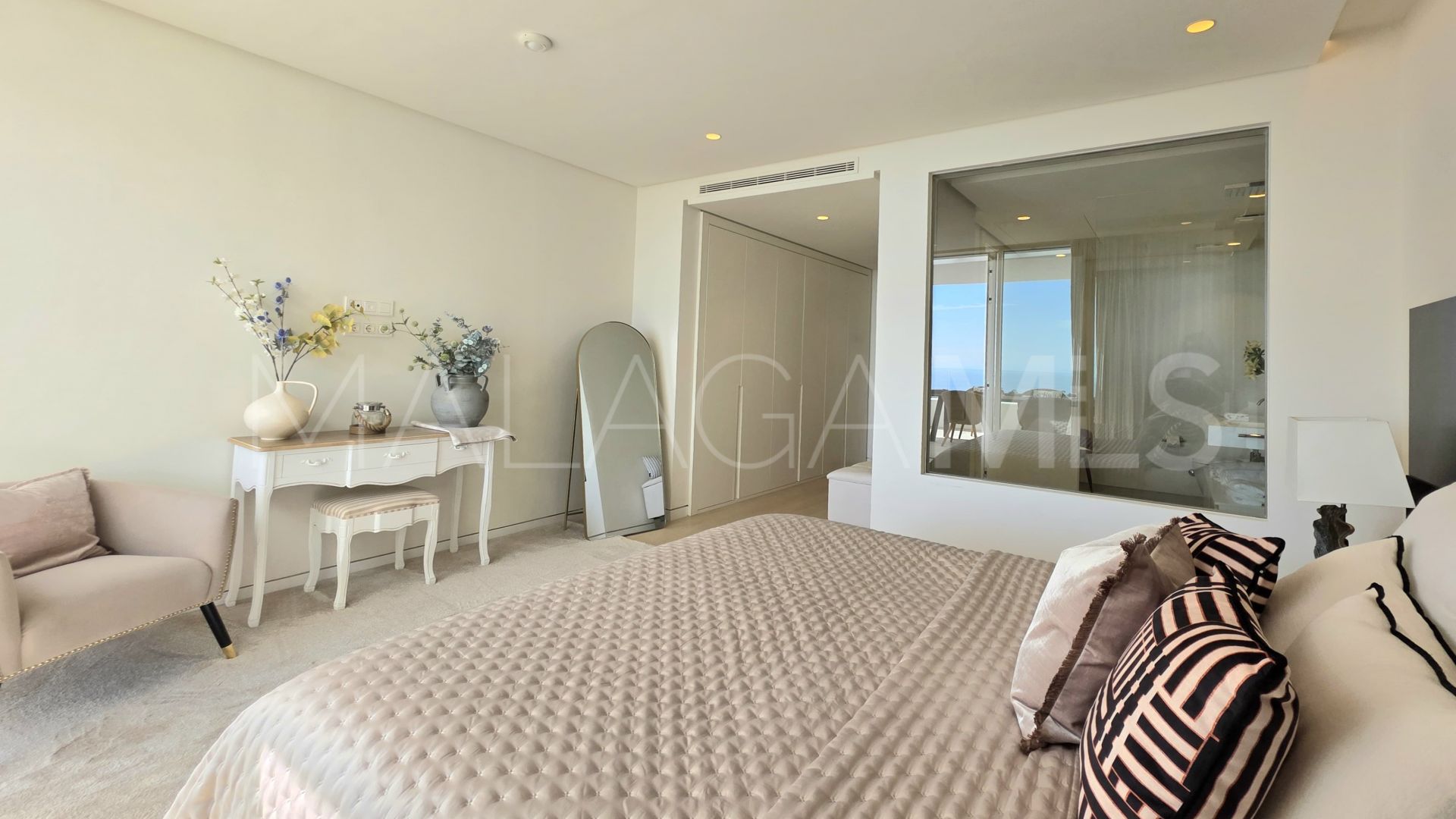 Buy 3 bedrooms apartment in Palo Alto