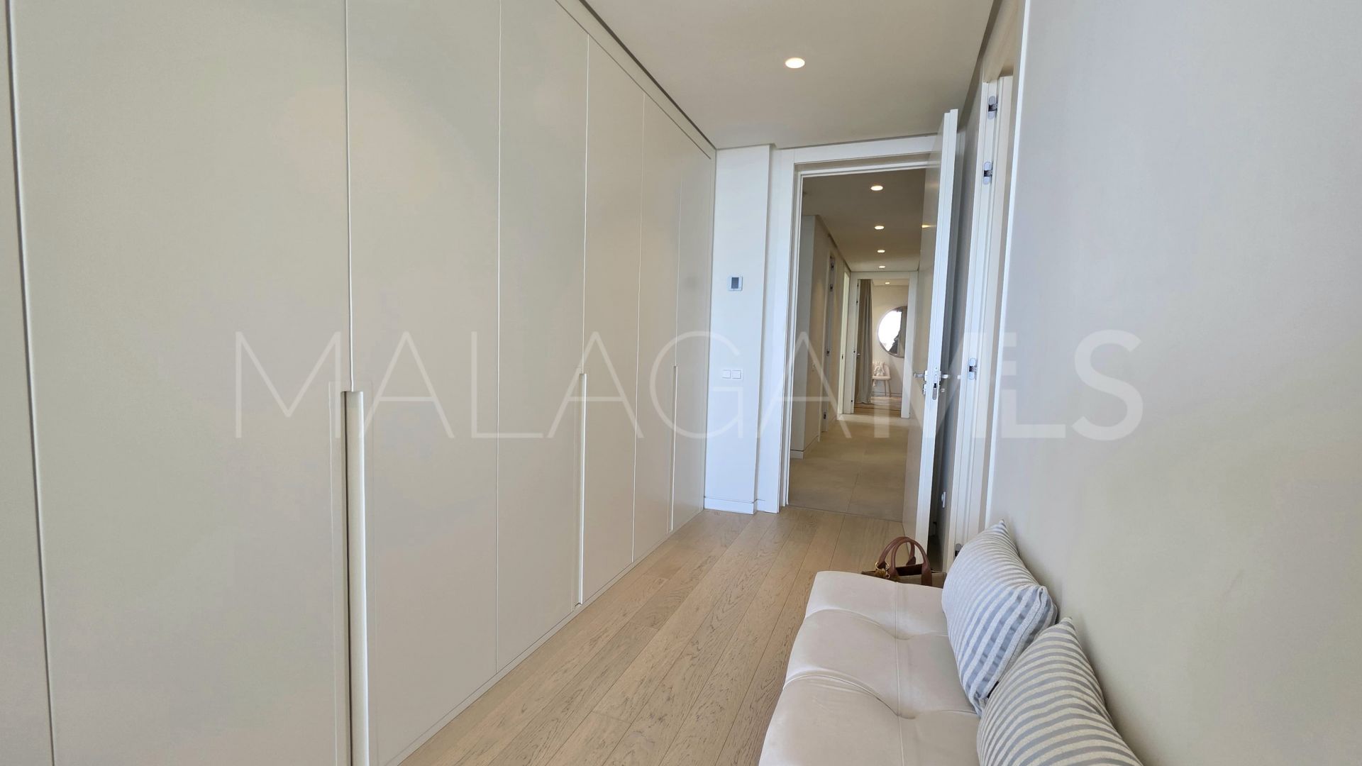 Buy 3 bedrooms apartment in Palo Alto