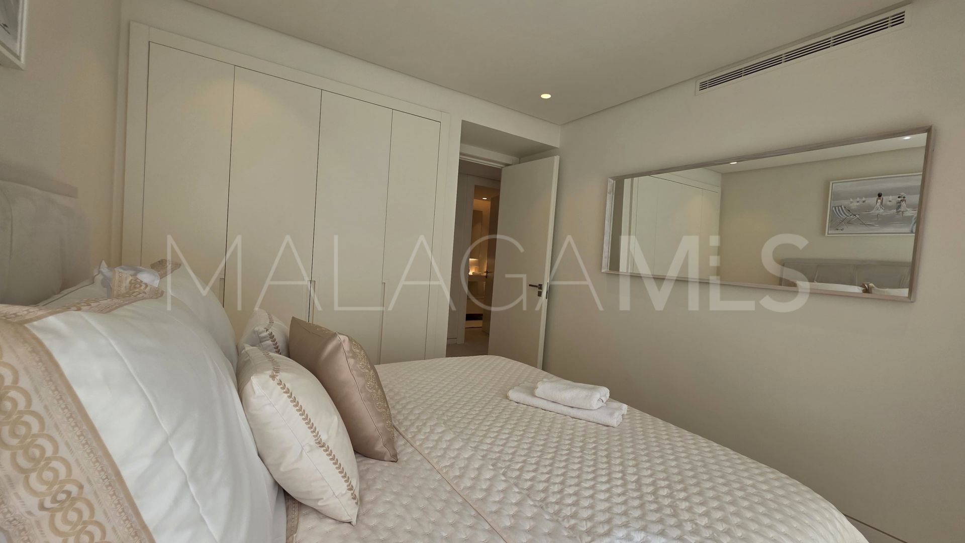 Buy 3 bedrooms apartment in Palo Alto