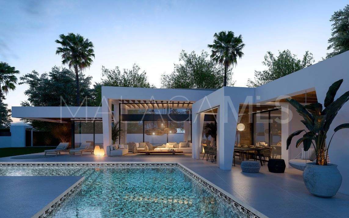 Chalet for sale in Nueva Andalucia