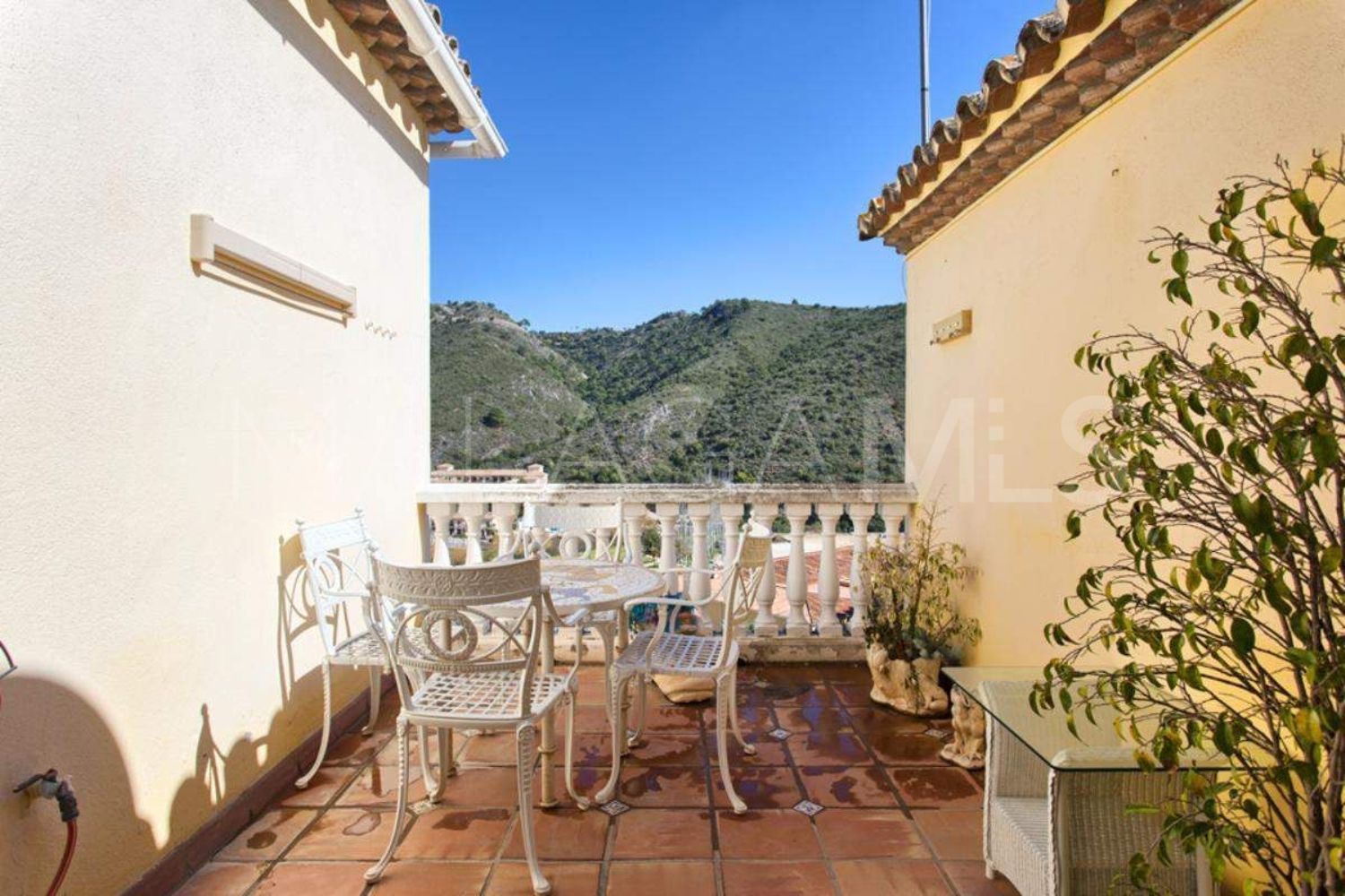 Se vende adosado in Benahavis Centro