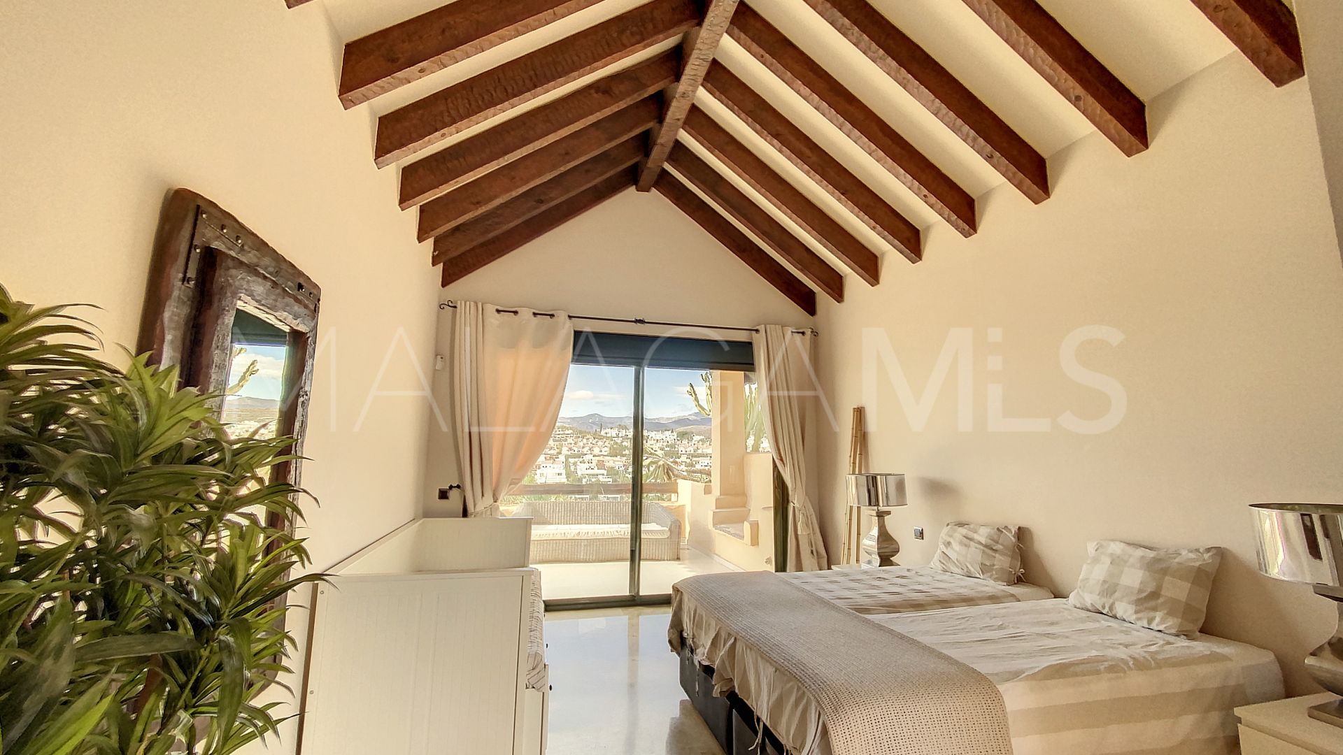 Duplex penthouse for sale in El Campanario