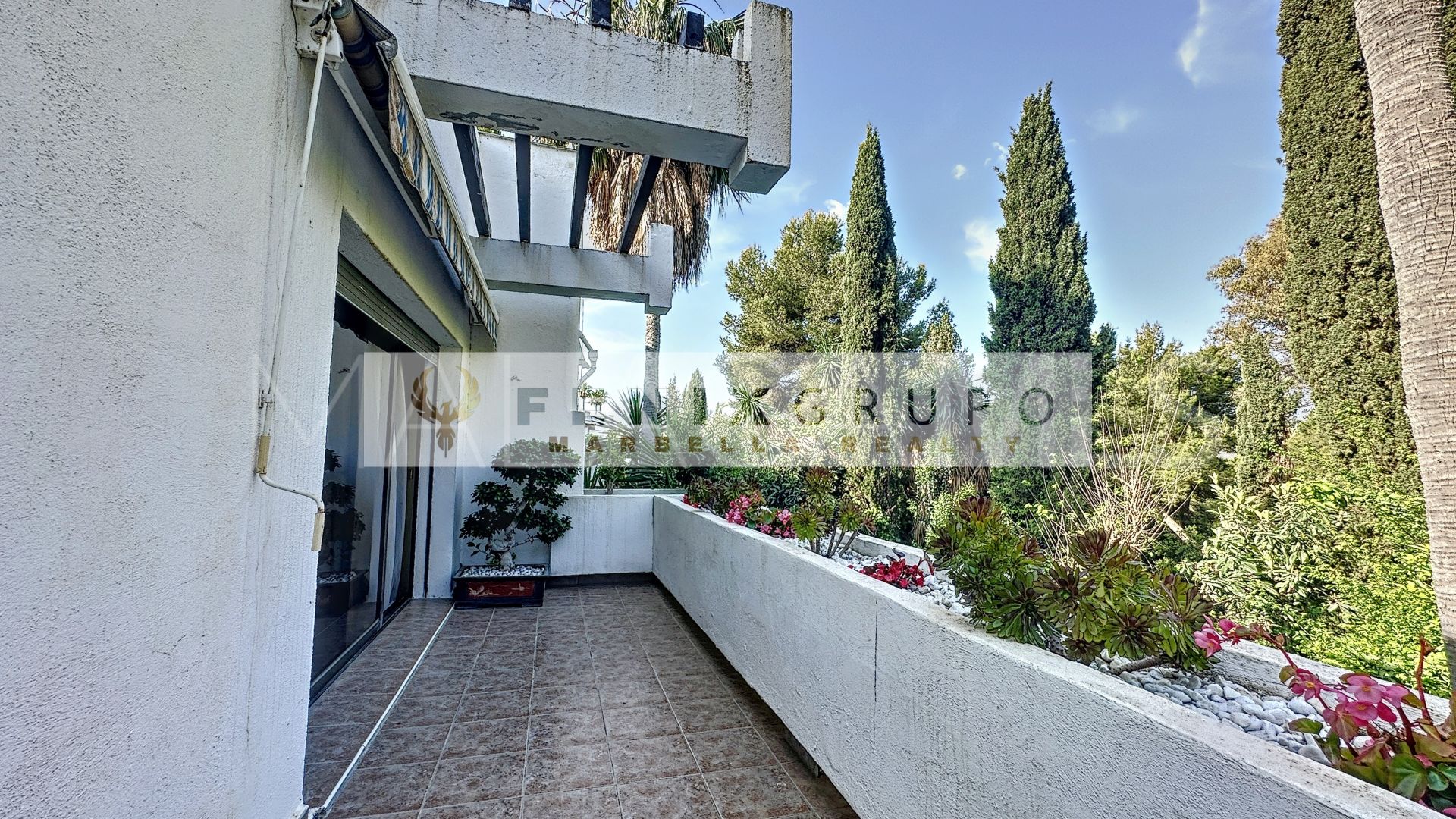 Appartement terrasse for sale in Las Lomas del Marbella Club