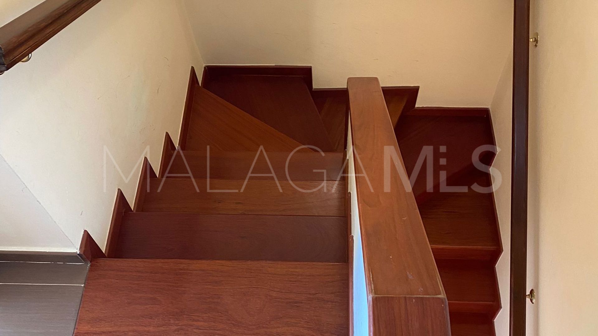 For sale duplex penthouse with 2 bedrooms in Selwo