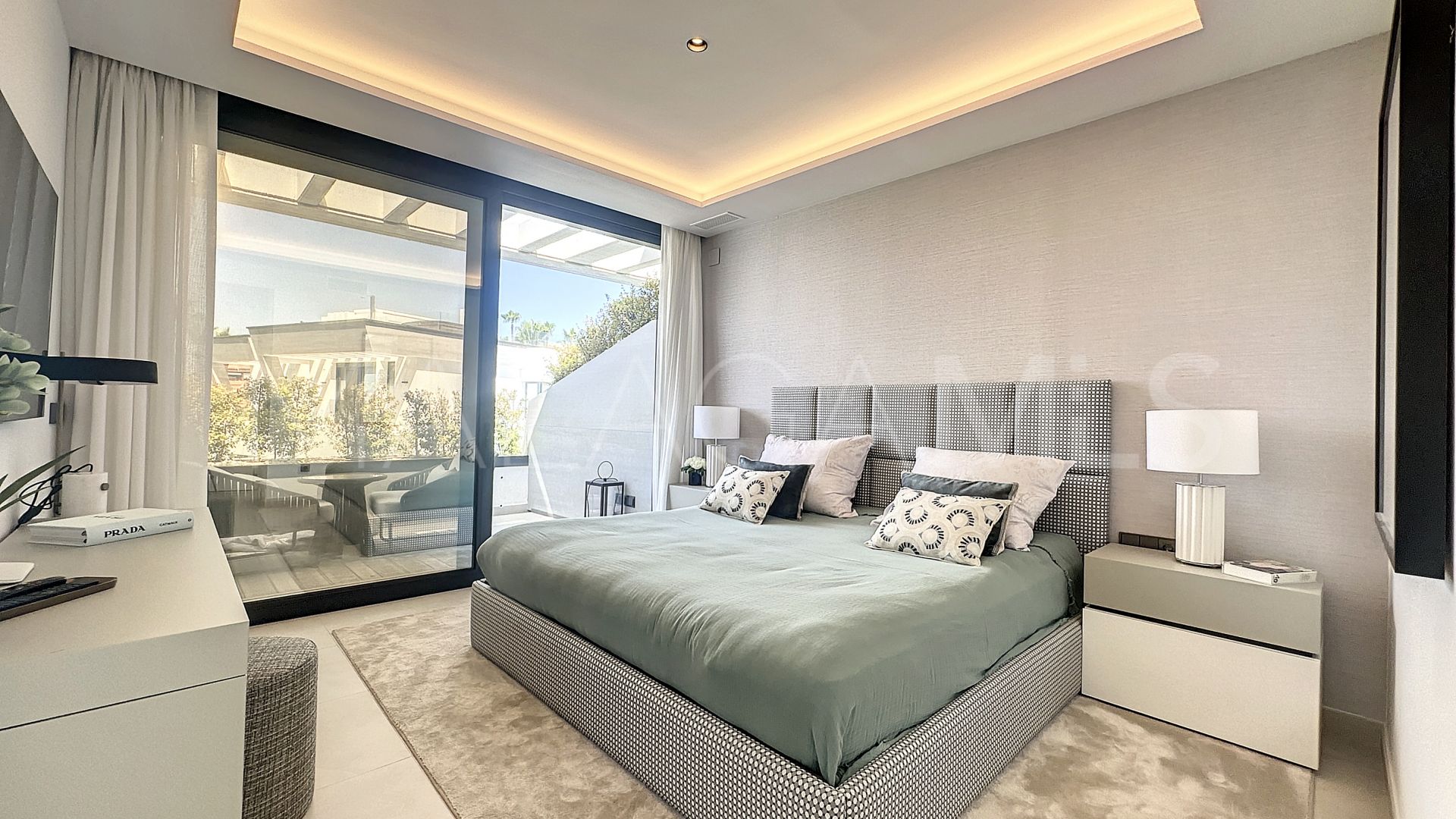 Parhus for sale in Marbella - Puerto Banus