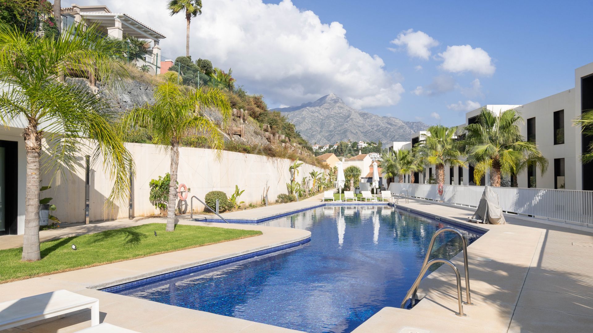 Wohnung for sale in Azahar de Marbella