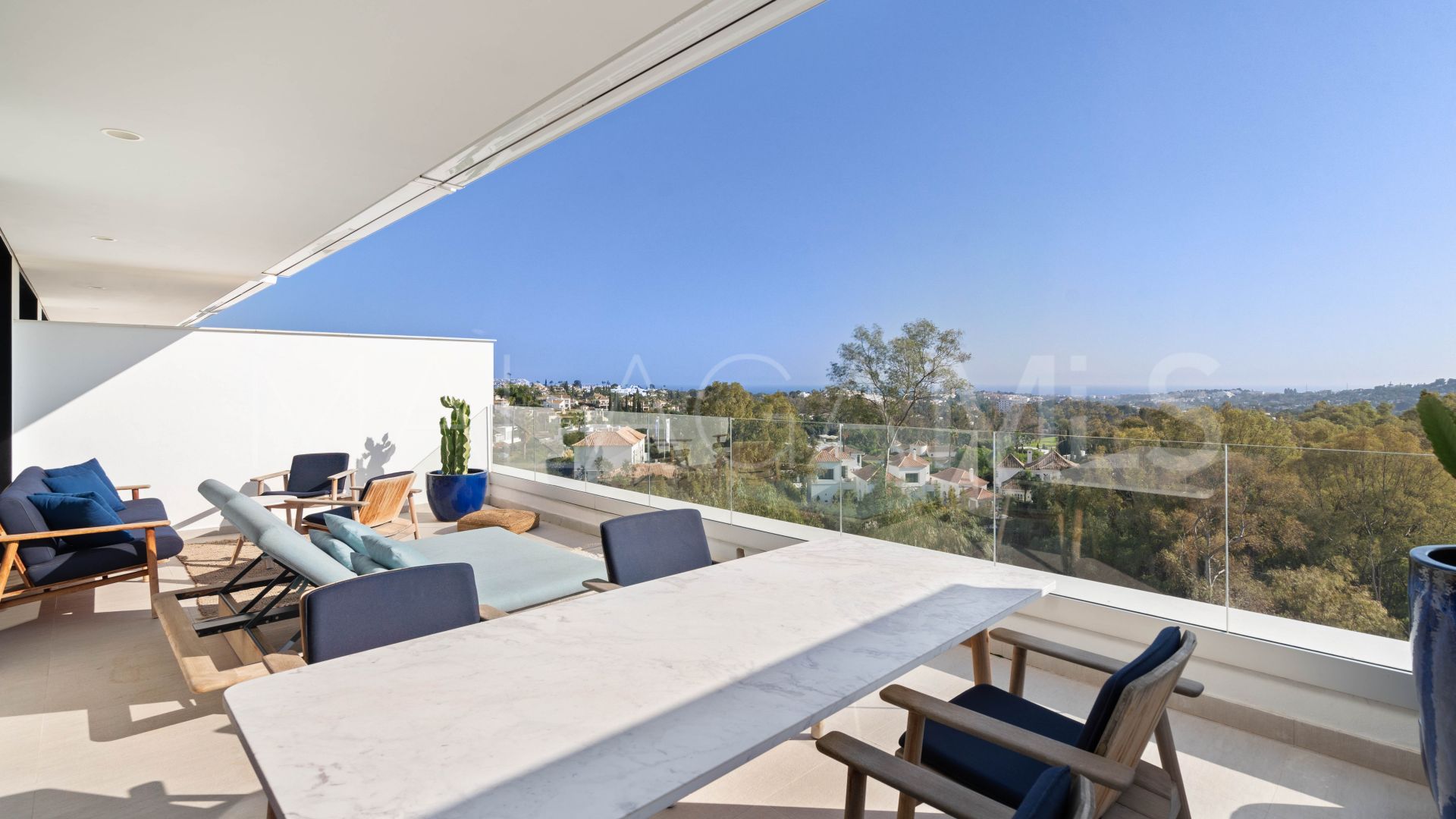 Wohnung for sale in Azahar de Marbella