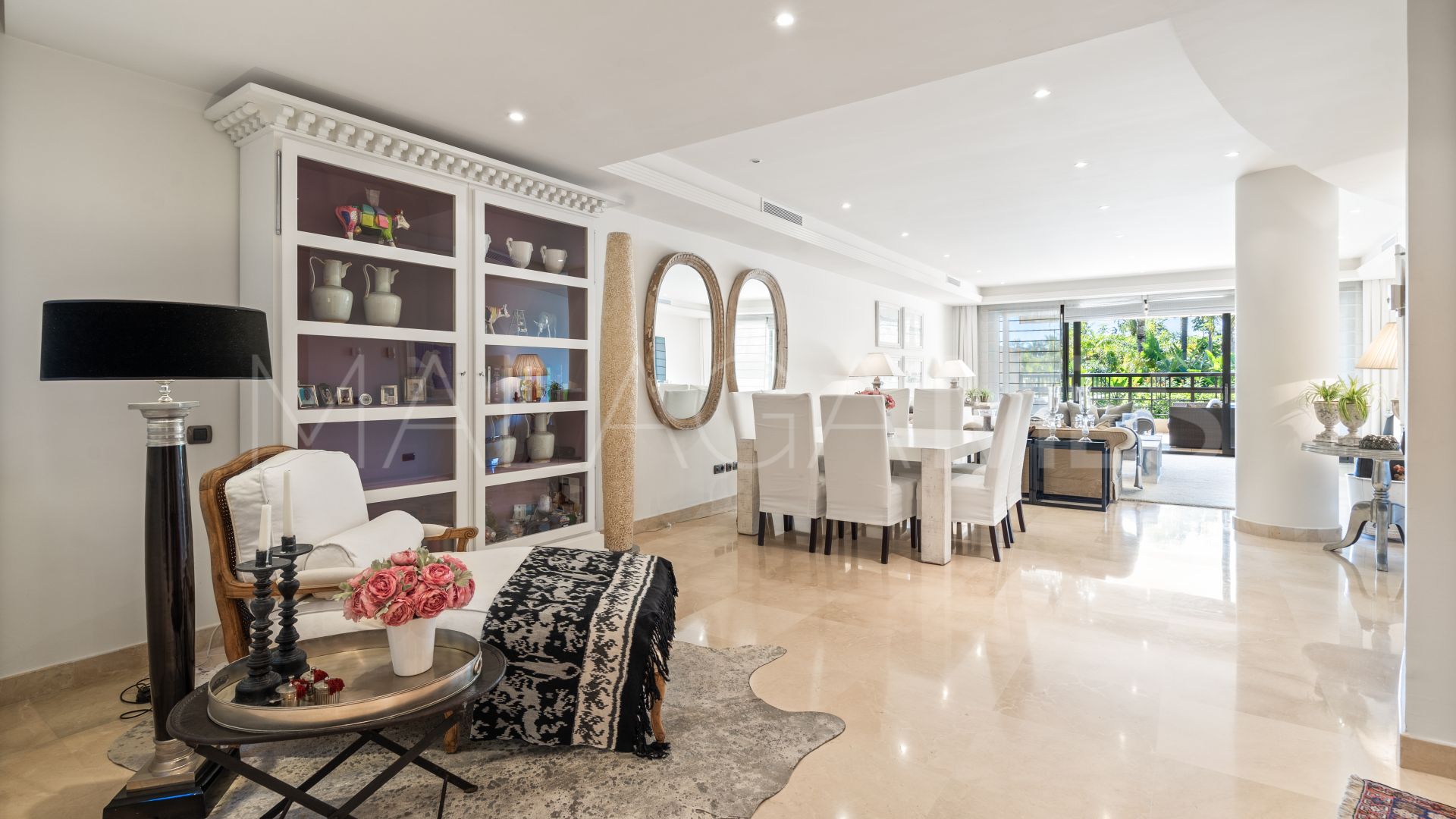 For sale Laguna de Banus 4 bedrooms ground floor duplex