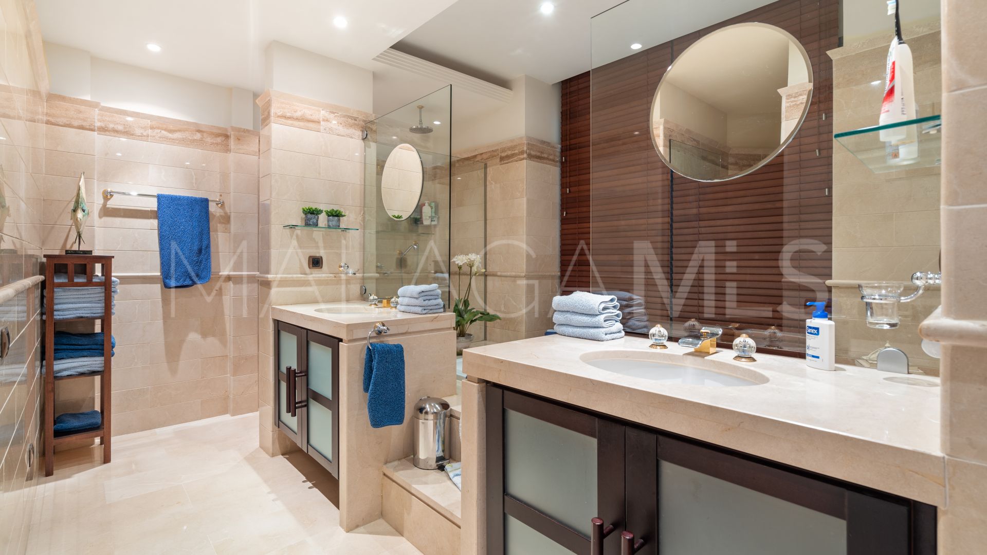 For sale Laguna de Banus 4 bedrooms ground floor duplex