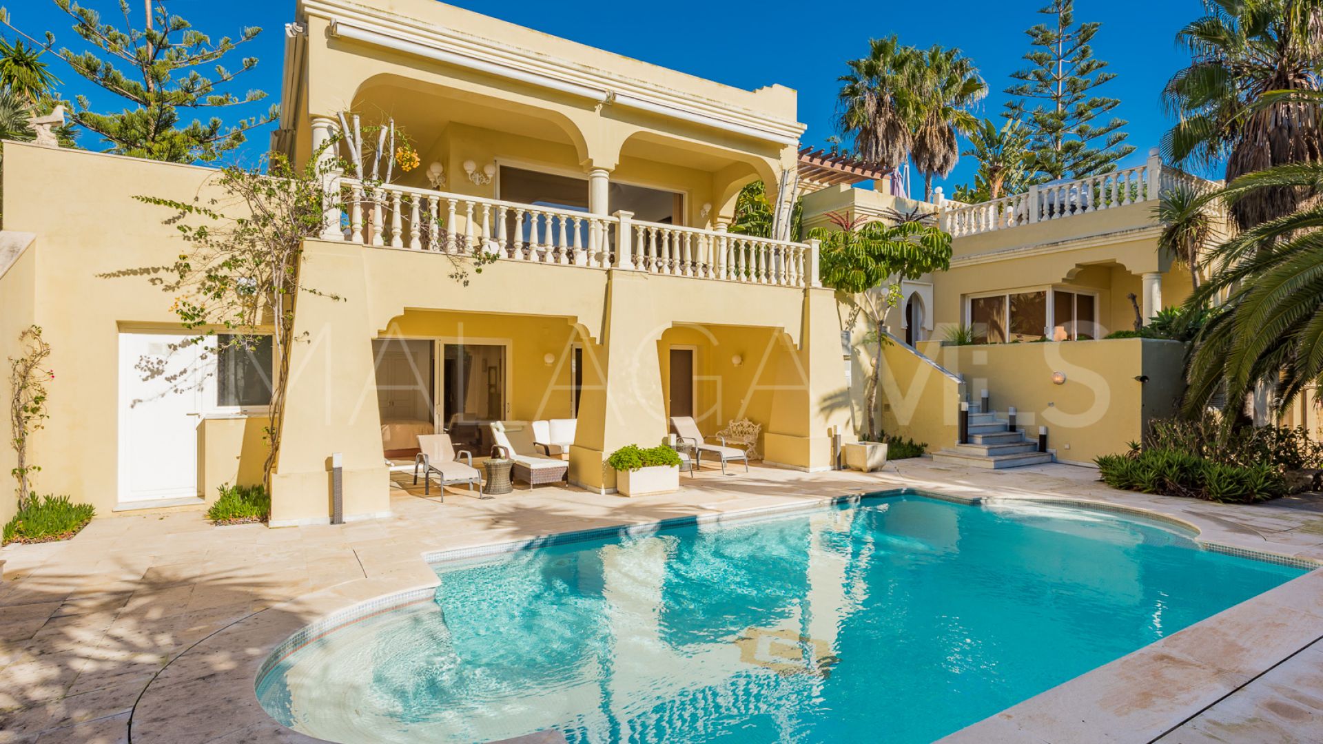 Bahia de Marbella, villa a la venta with 4 bedrooms