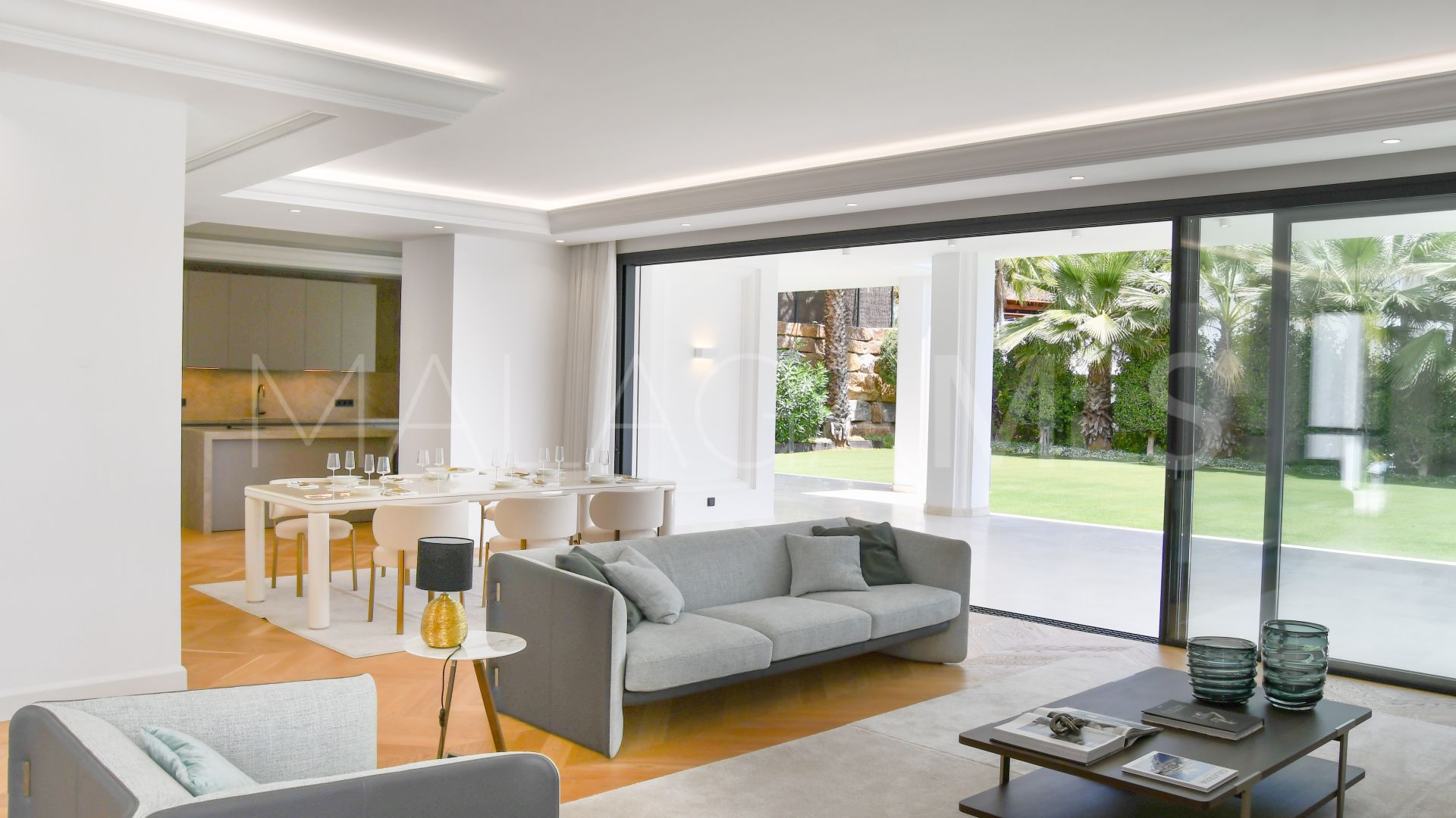 Villa for sale in Las Lomas del Marbella Club