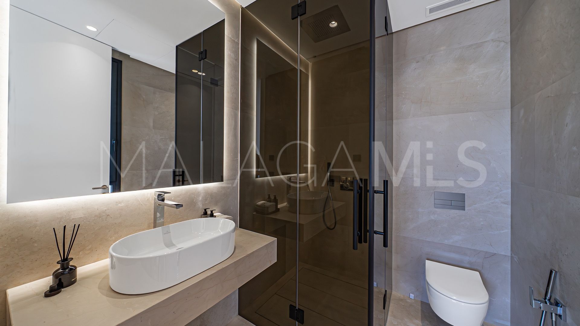 Villa for sale in Las Lomas del Marbella Club