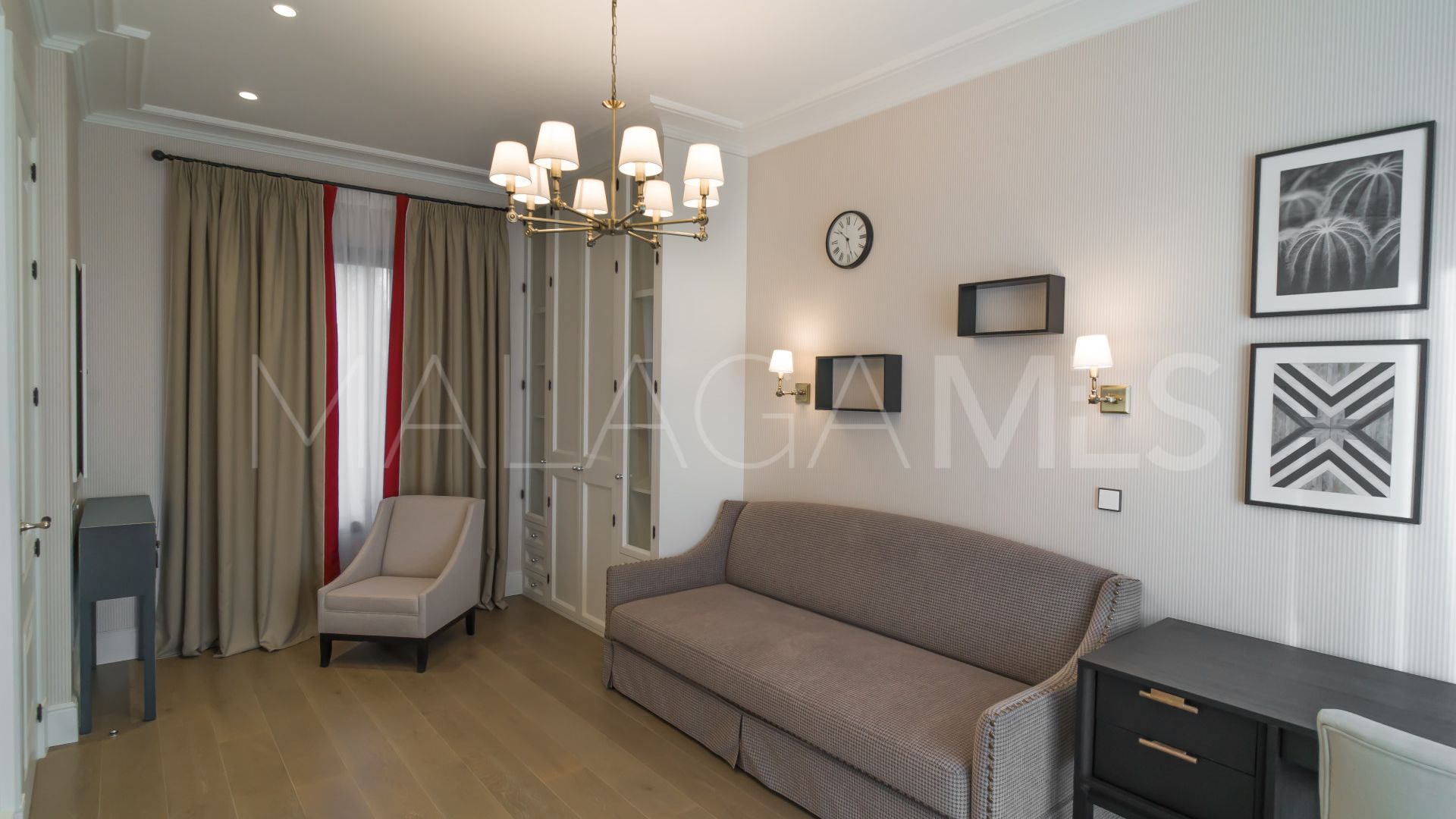 Villa for sale in Benahavis