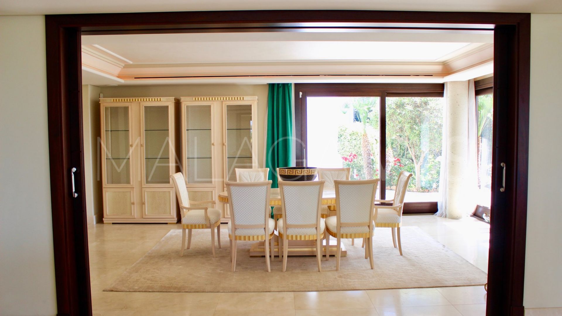 Villa de 5 bedrooms for sale in Sierra Blanca