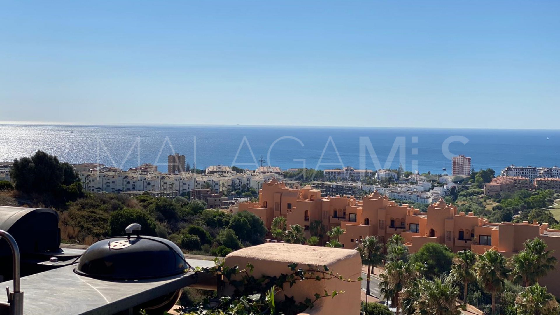 For sale 3 bedrooms penthouse in Sabinillas