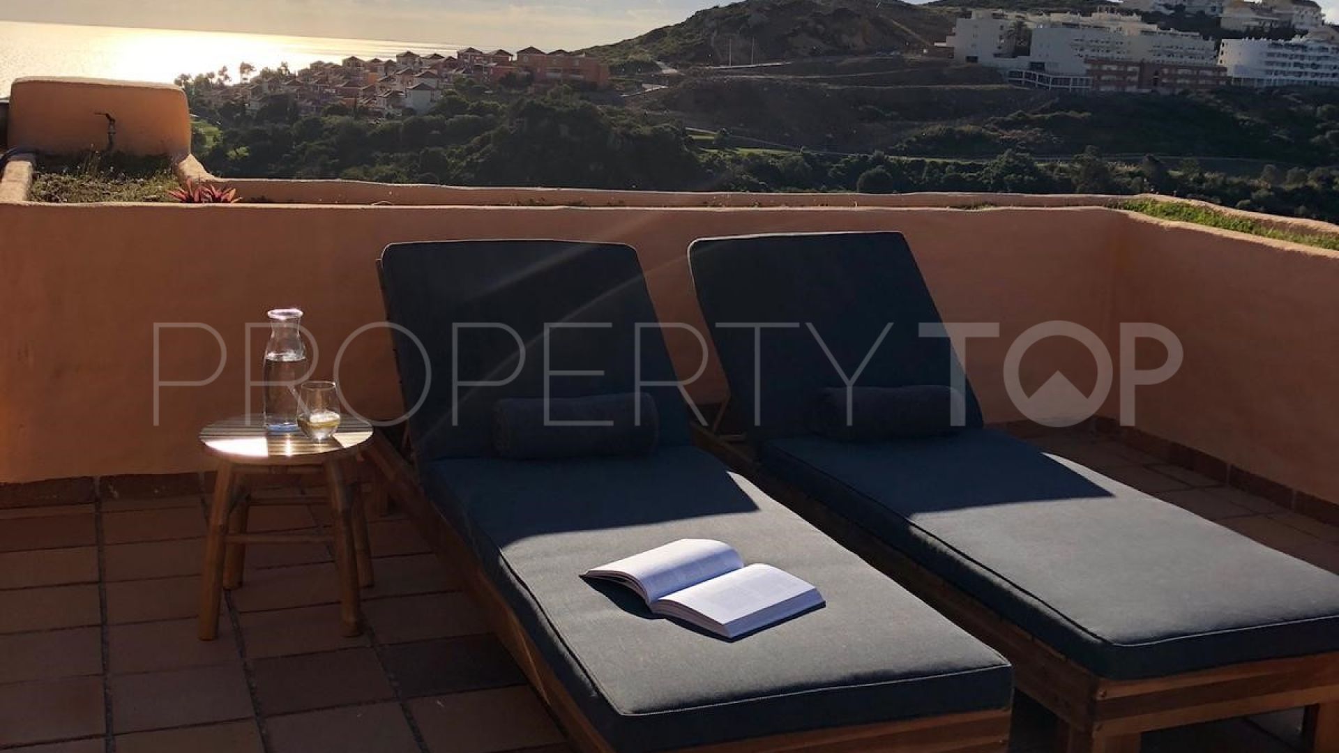 For sale 3 bedrooms penthouse in Sabinillas