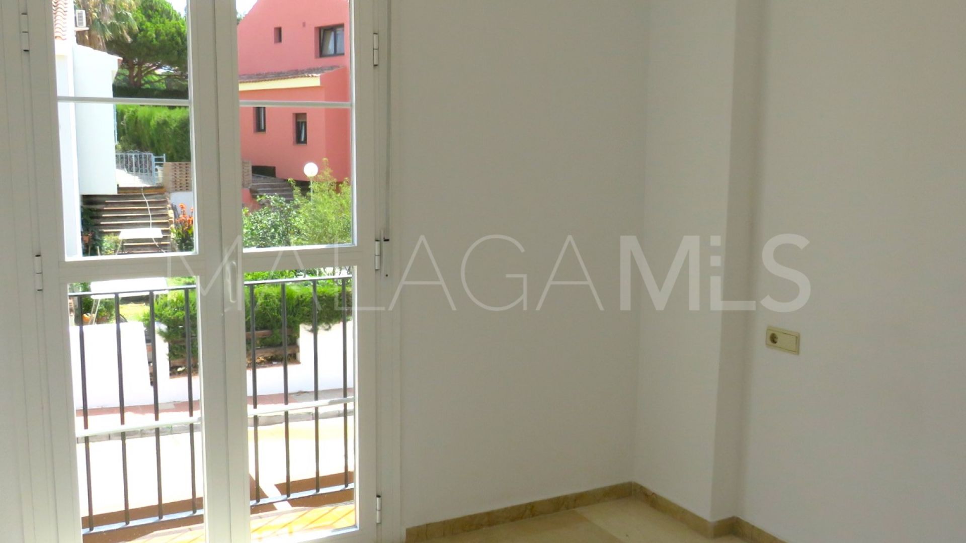 Reihenhaus for sale in La Duquesa Golf