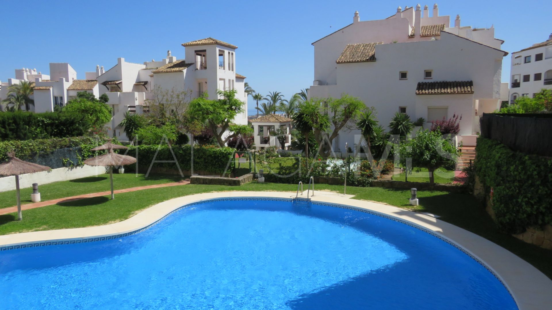 For sale La Duquesa Golf ground floor apartment with 2 bedrooms