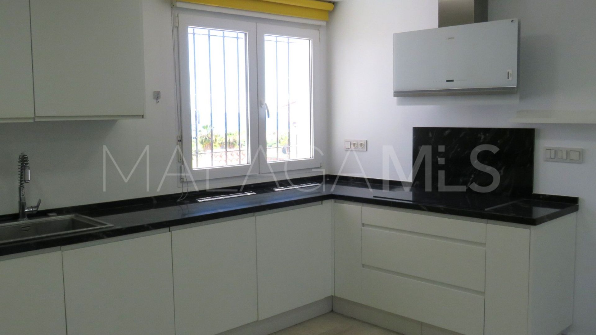 Parhus for sale in La Duquesa Golf