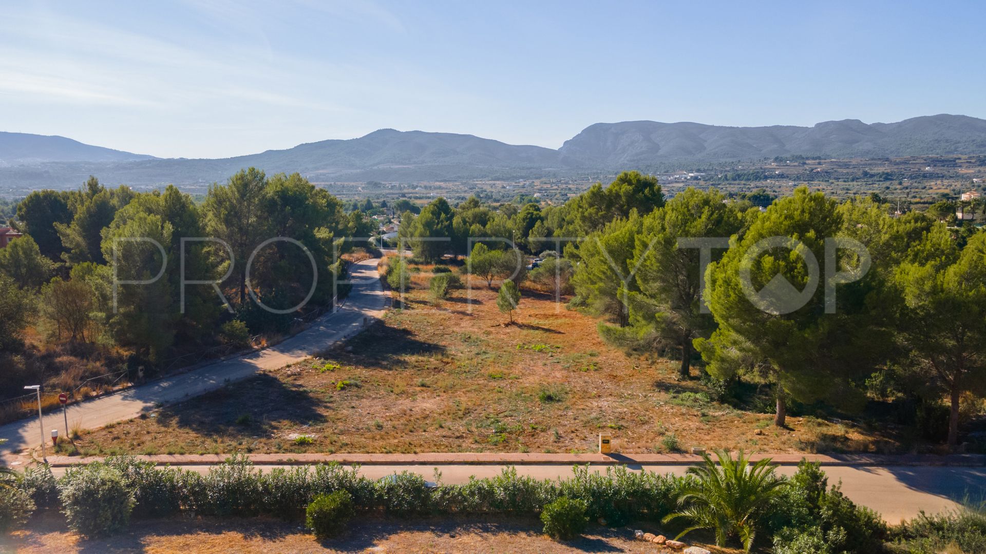 For sale villa with 4 bedrooms in Montgó