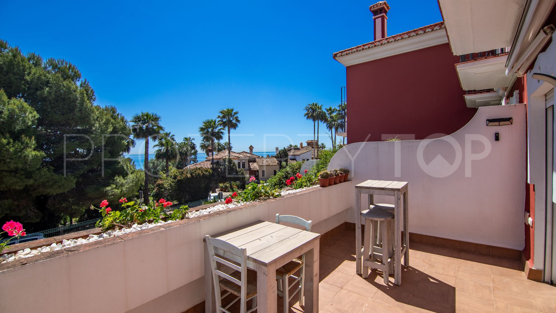 For sale town house in Alcaidesa Costa