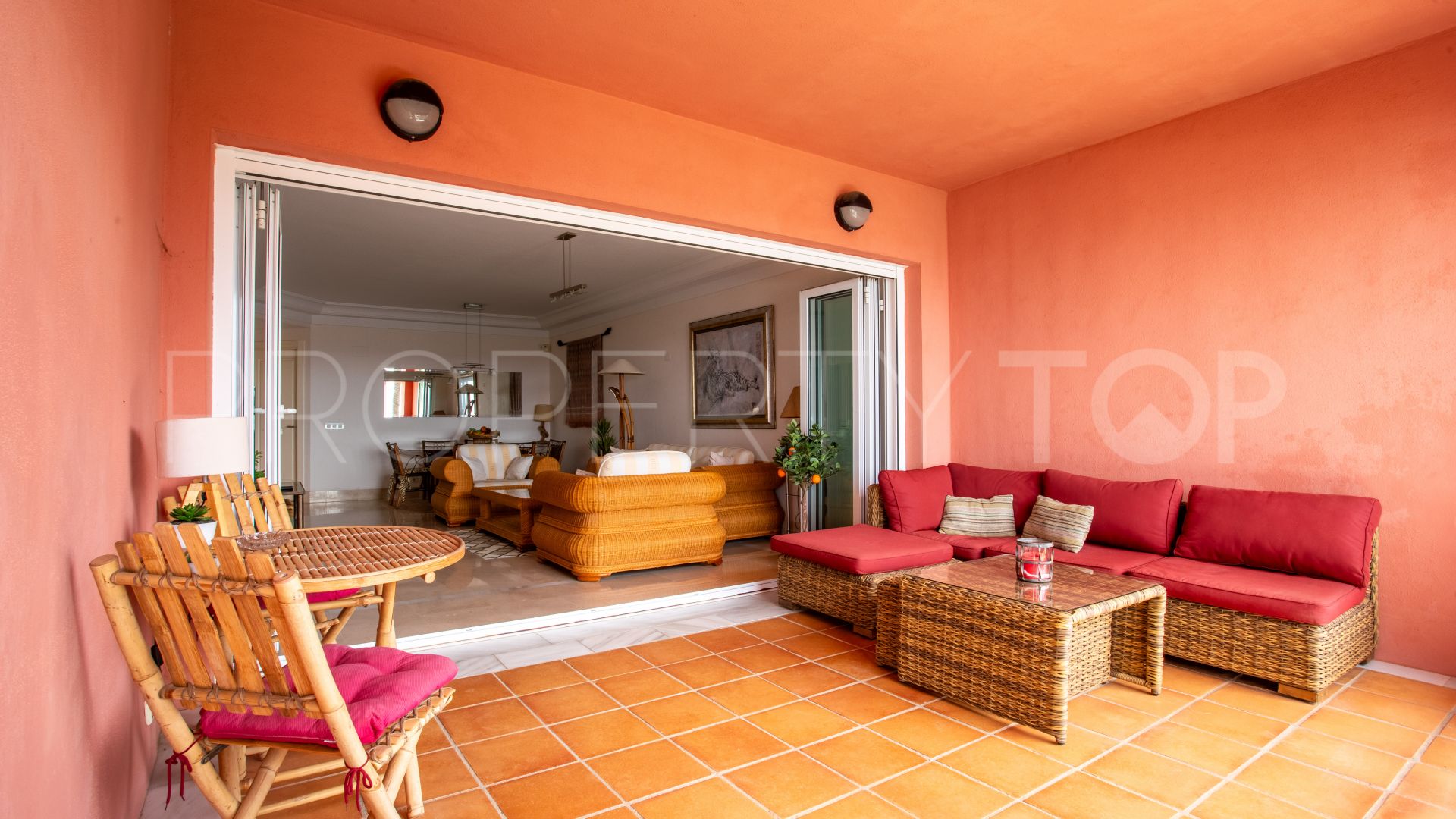 Ribera del Obispo apartment for sale