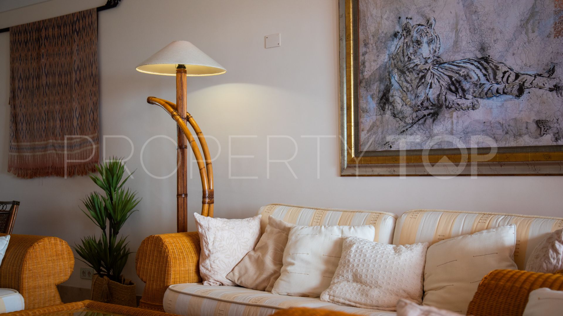 Ribera del Obispo apartment for sale