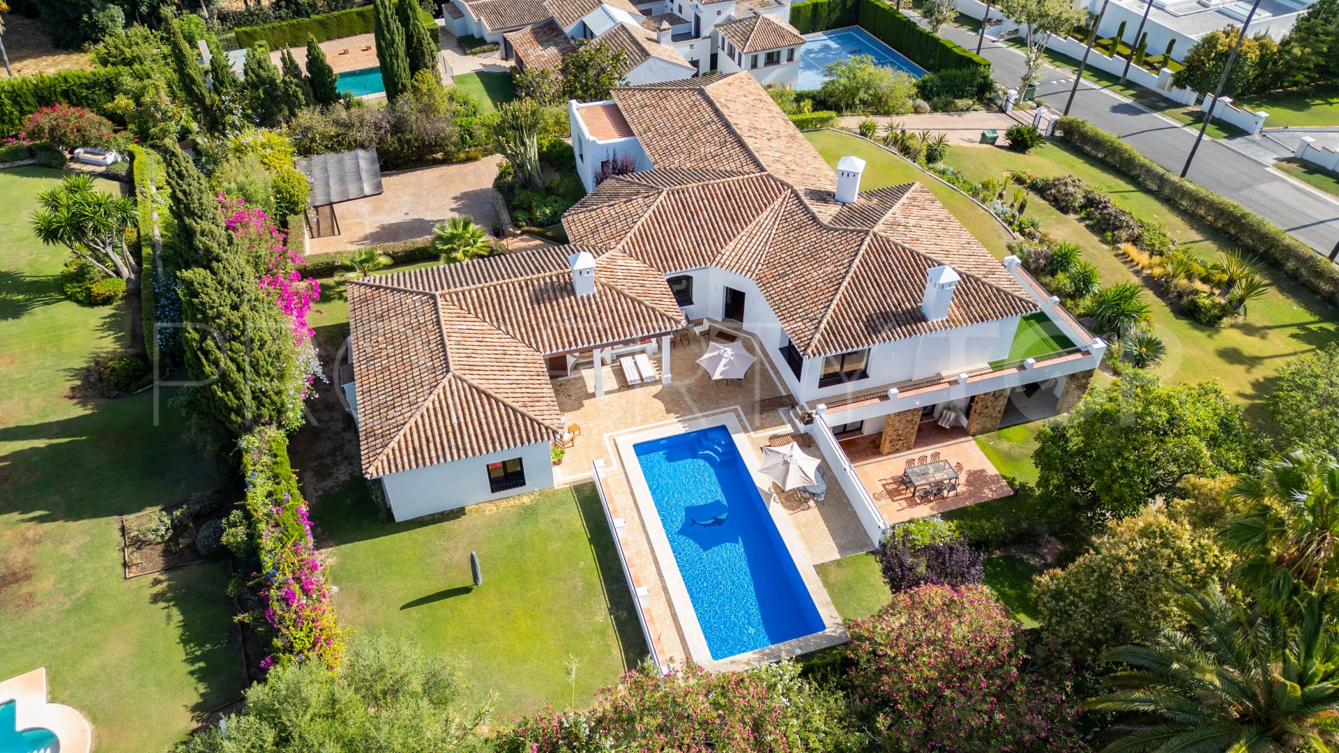 For sale Kings & Queens 5 bedrooms villa