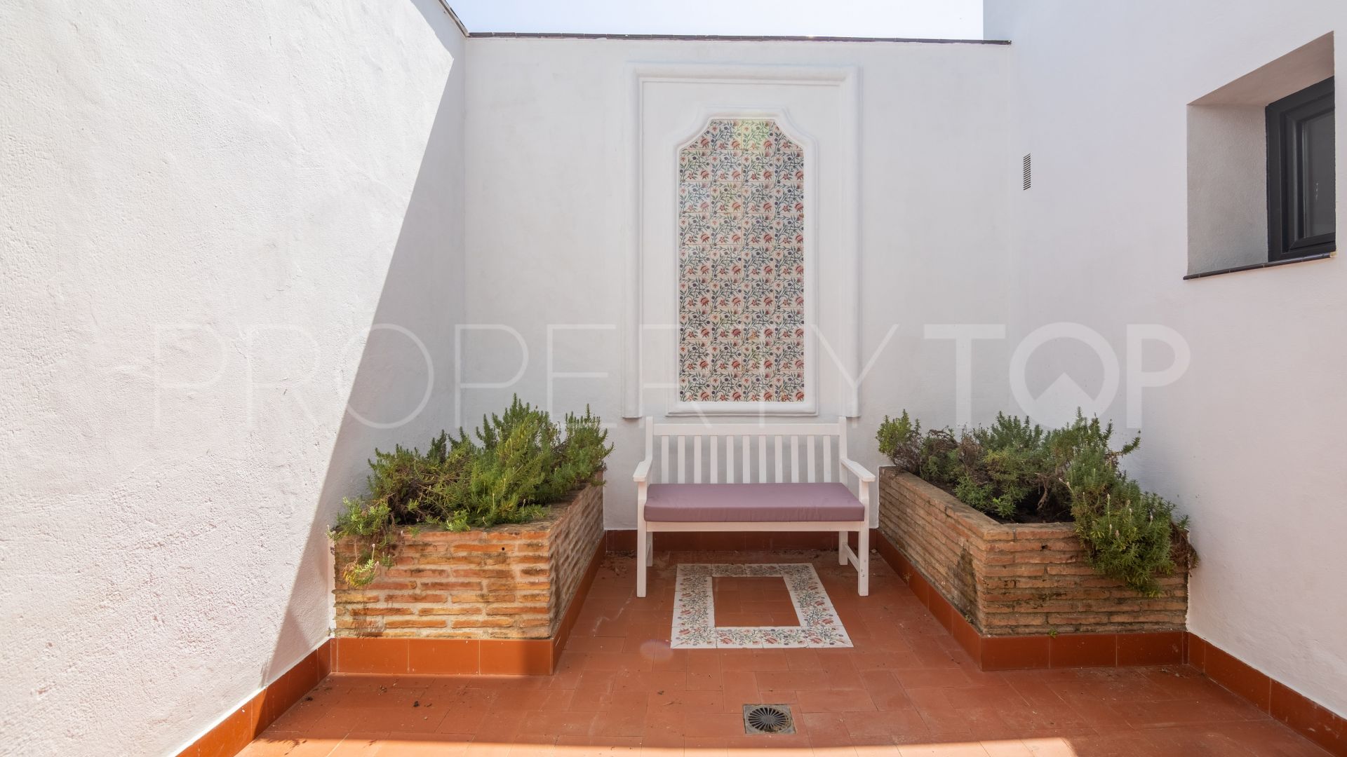 For sale Kings & Queens 5 bedrooms villa