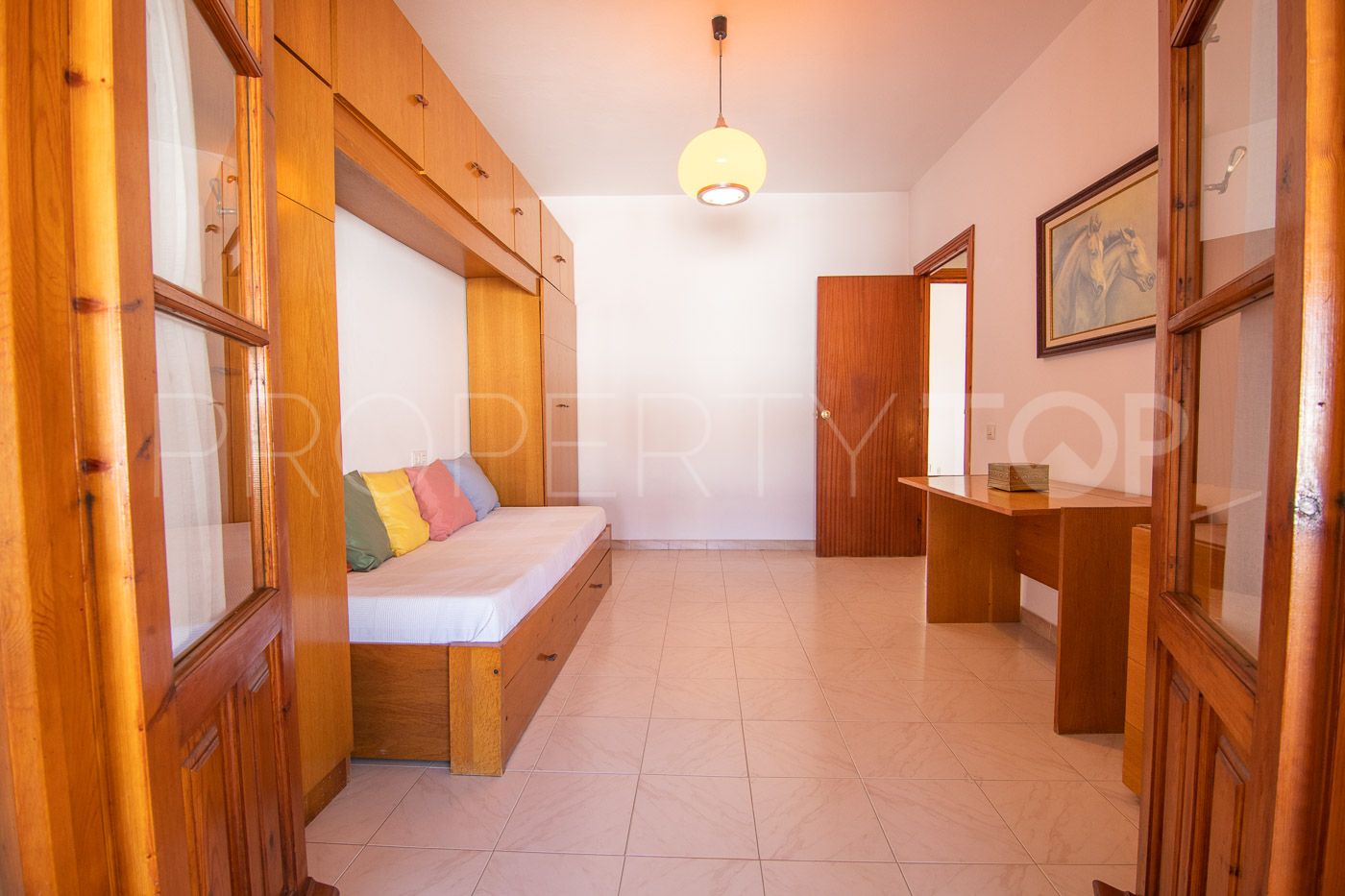 Chalet de 3 dormitorios a la venta en Jimena de La Frontera
