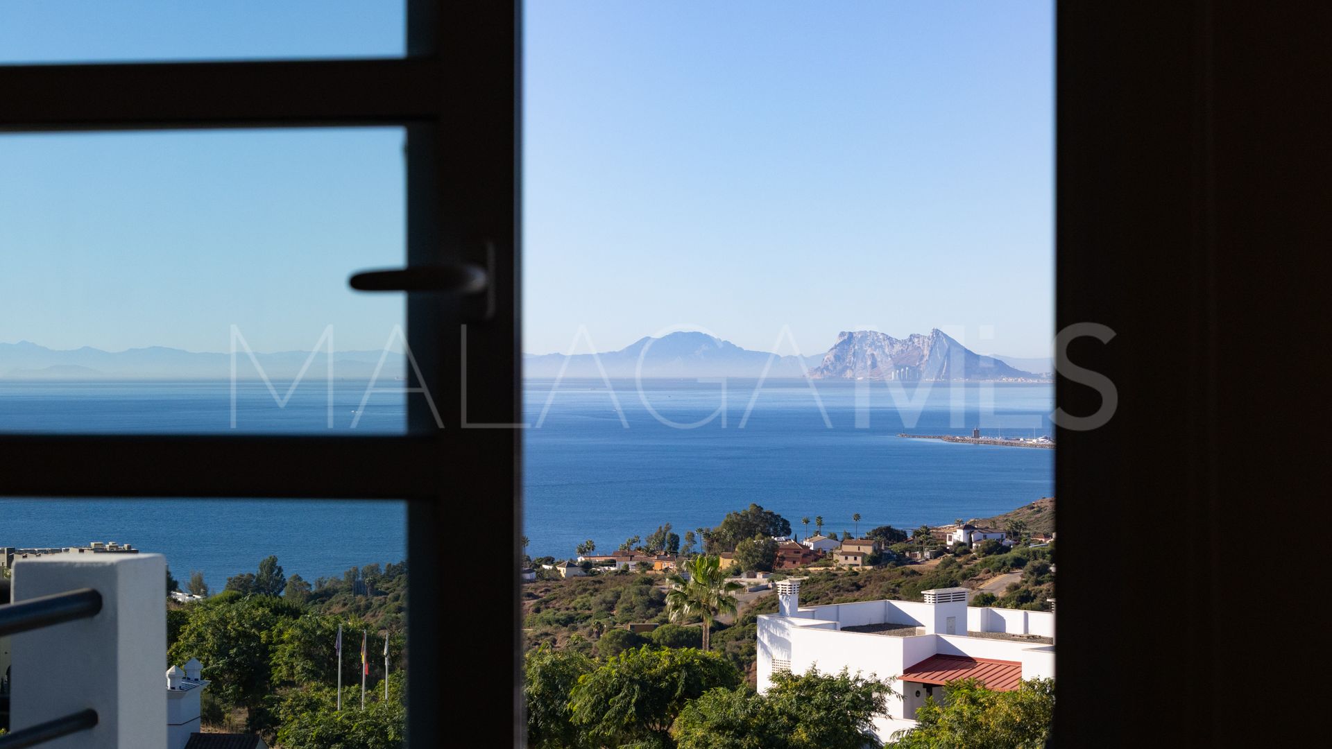 3 bedrooms town house in Bahia de las Rocas for sale