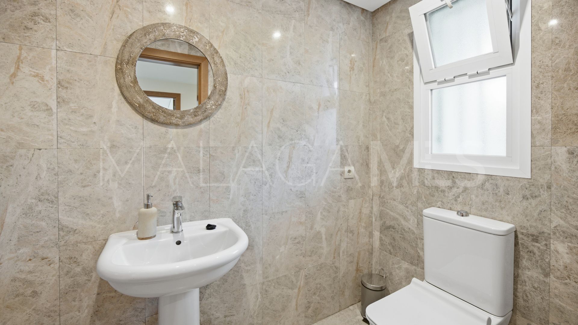 3 bedrooms town house in Bahia de las Rocas for sale