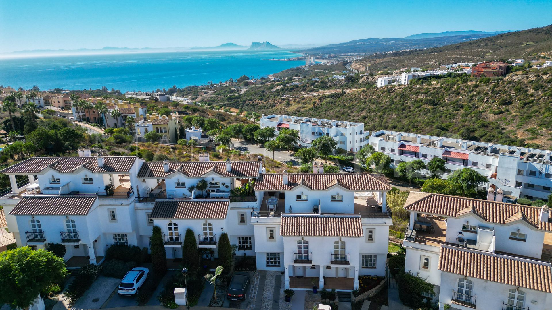 3 bedrooms town house in Bahia de las Rocas for sale