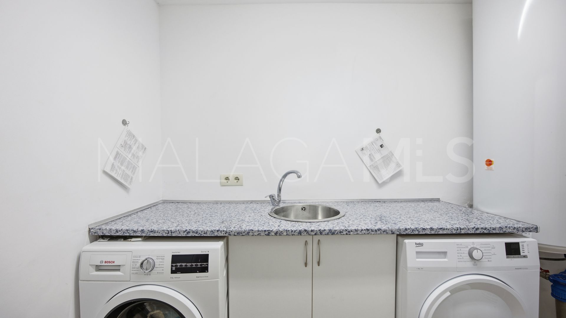 3 bedrooms town house in Bahia de las Rocas for sale