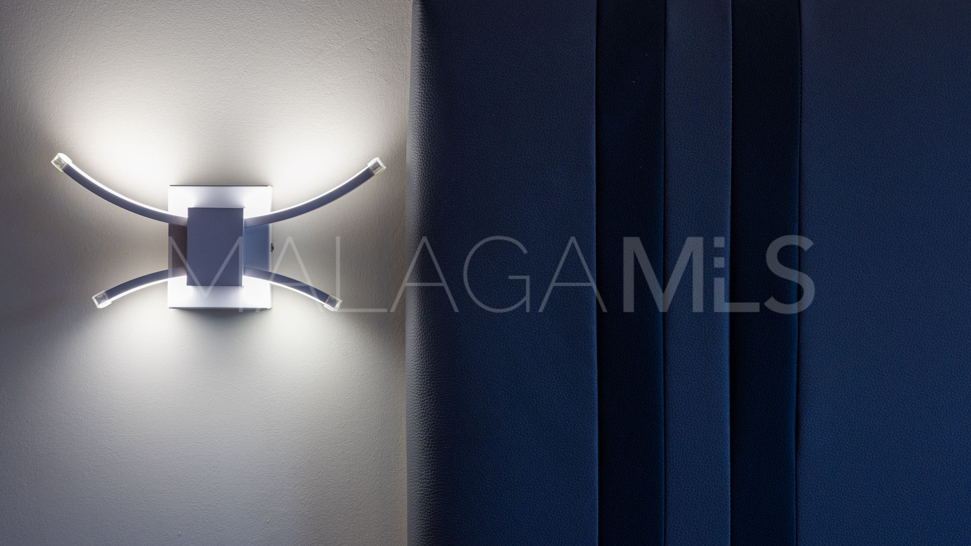 3 bedrooms town house in Bahia de las Rocas for sale