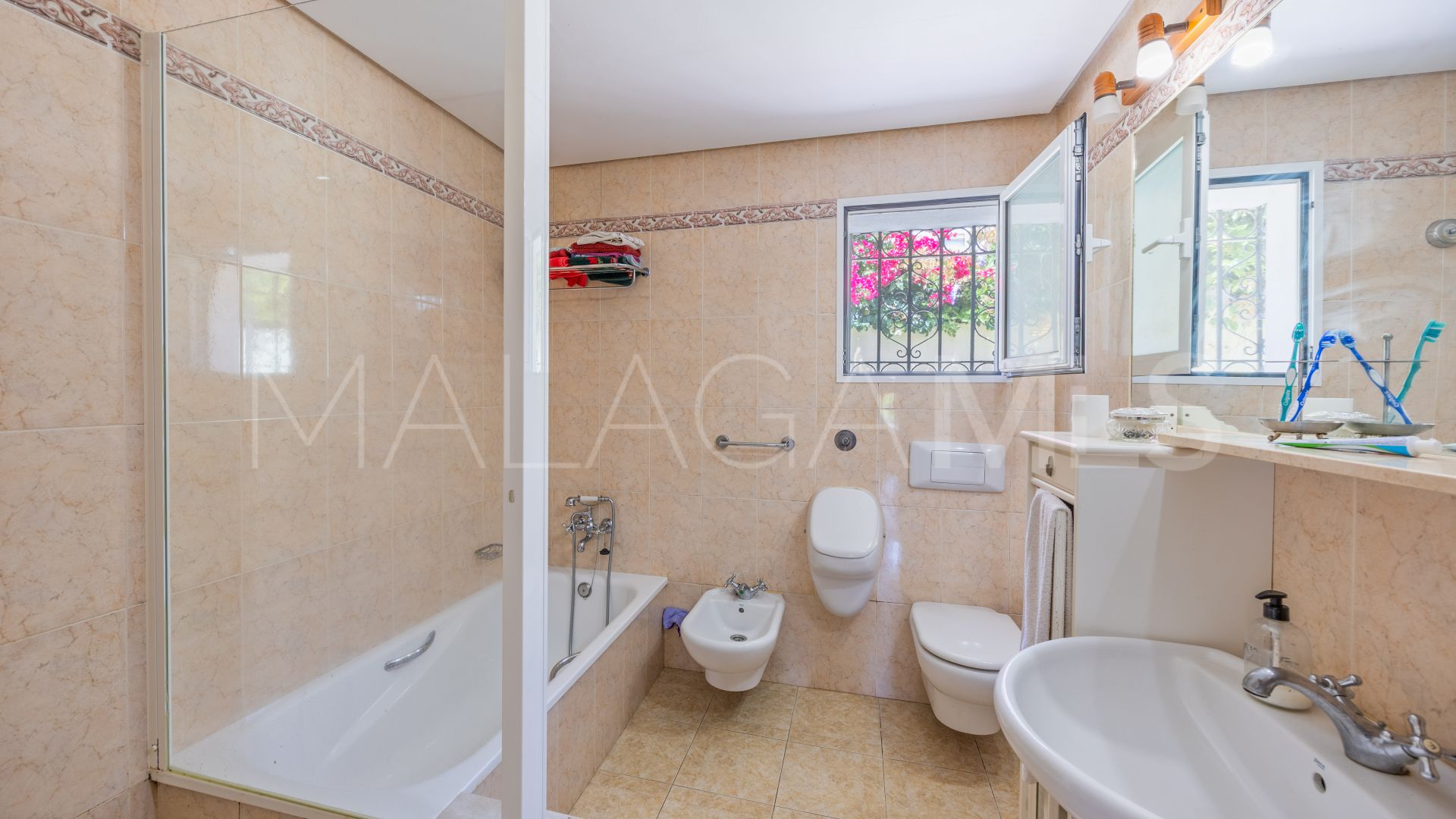 Jardin Tropical, chalet a la venta