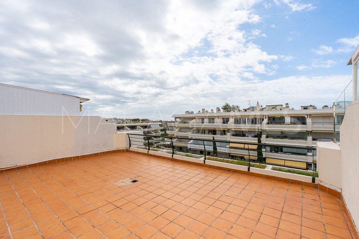 For sale duplex penthouse in Guadalmina Alta