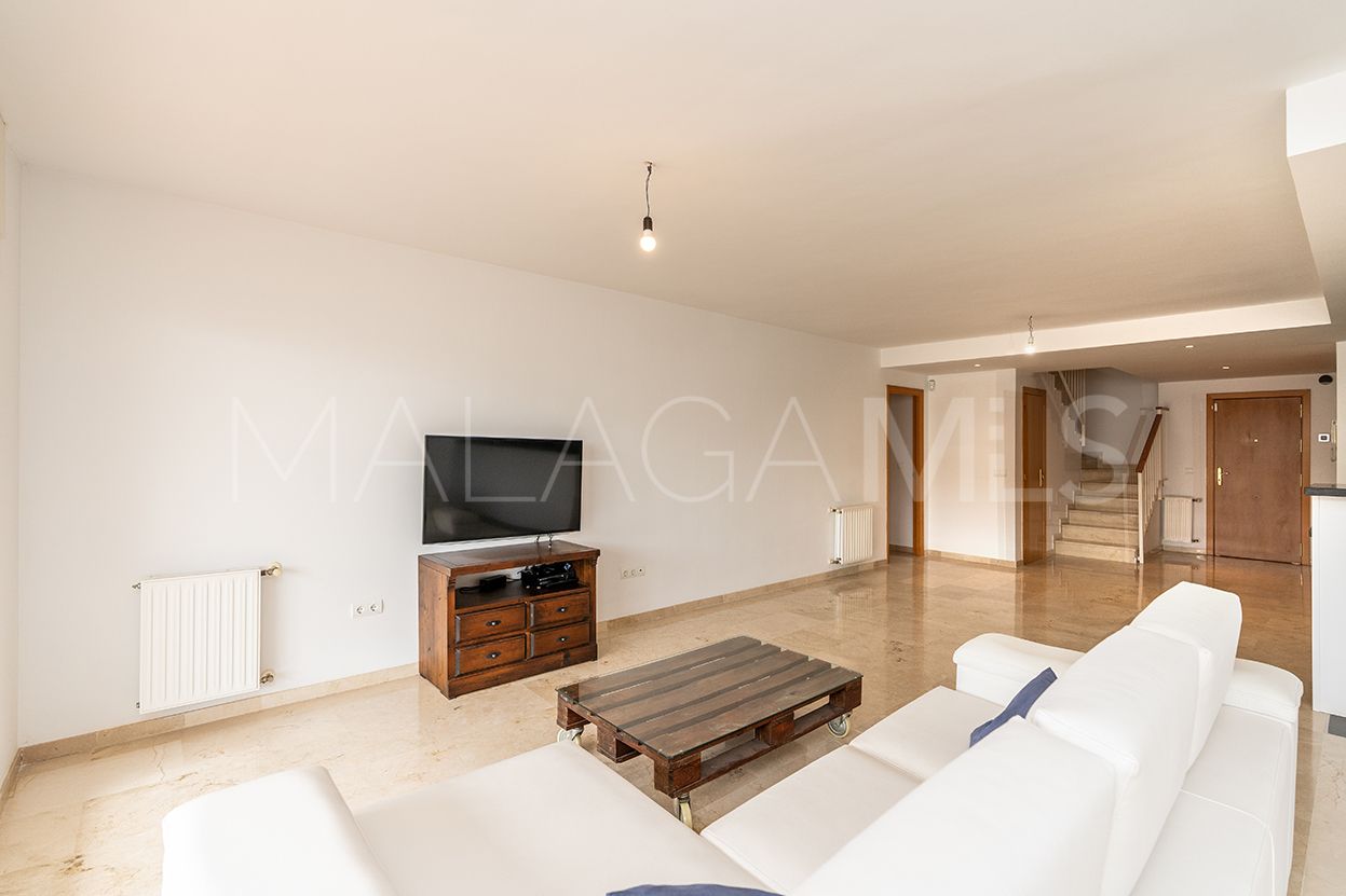 For sale duplex penthouse in Guadalmina Alta